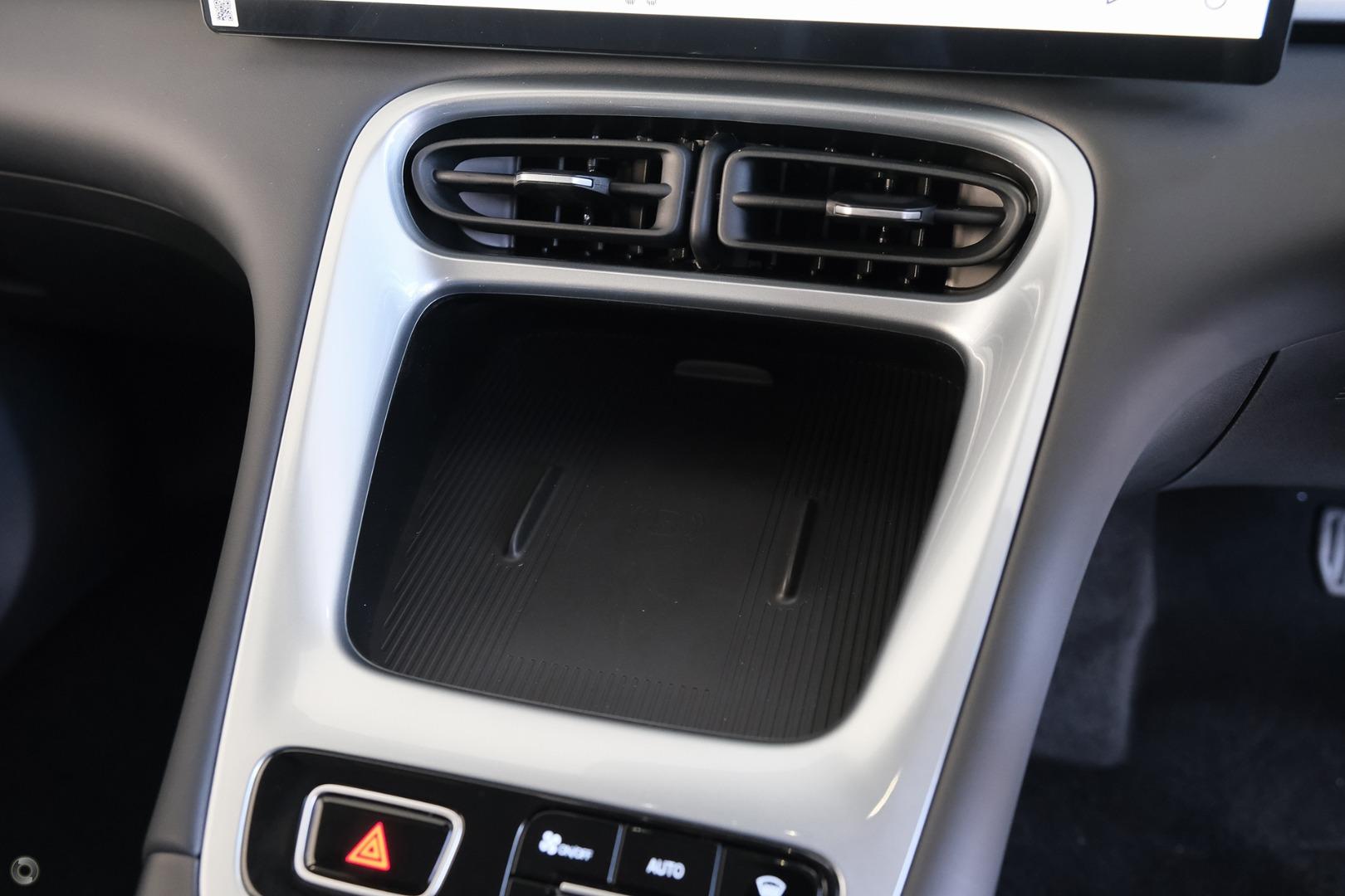 2026 Geely EX2 Inspire — photo 12