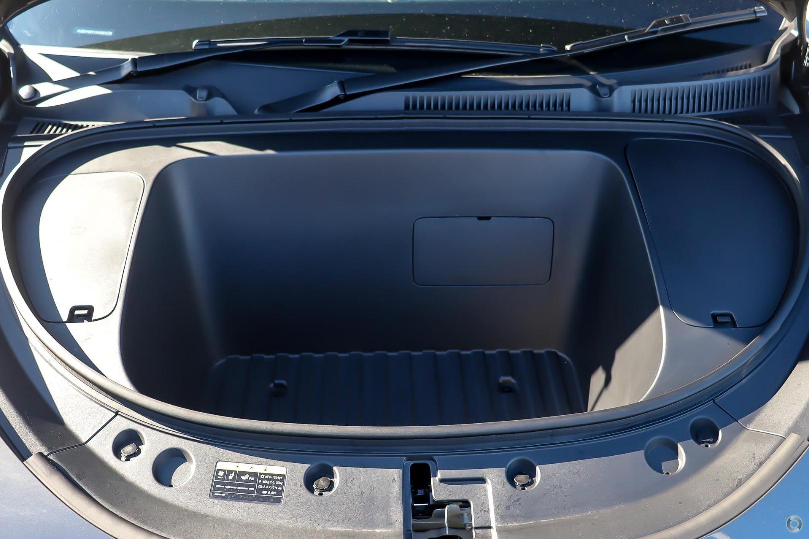 2026 Geely EX2 Complete — photo 10