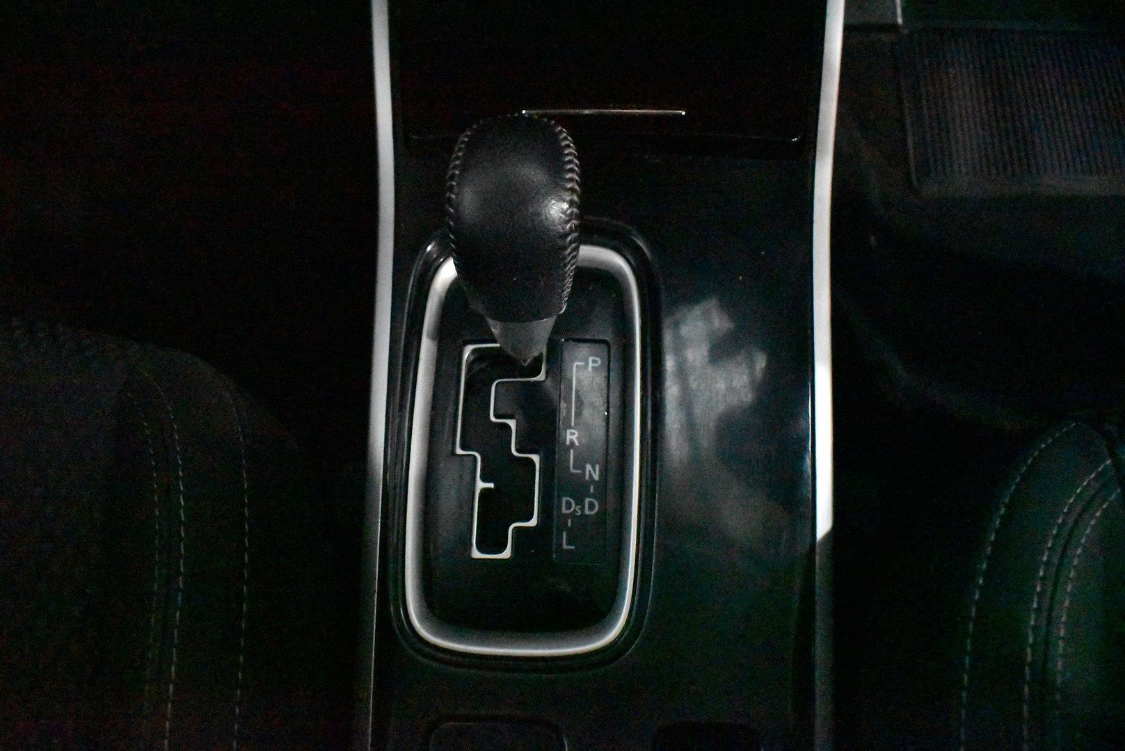 2018 Mitsubishi Outlander ES ADAS — photo 19