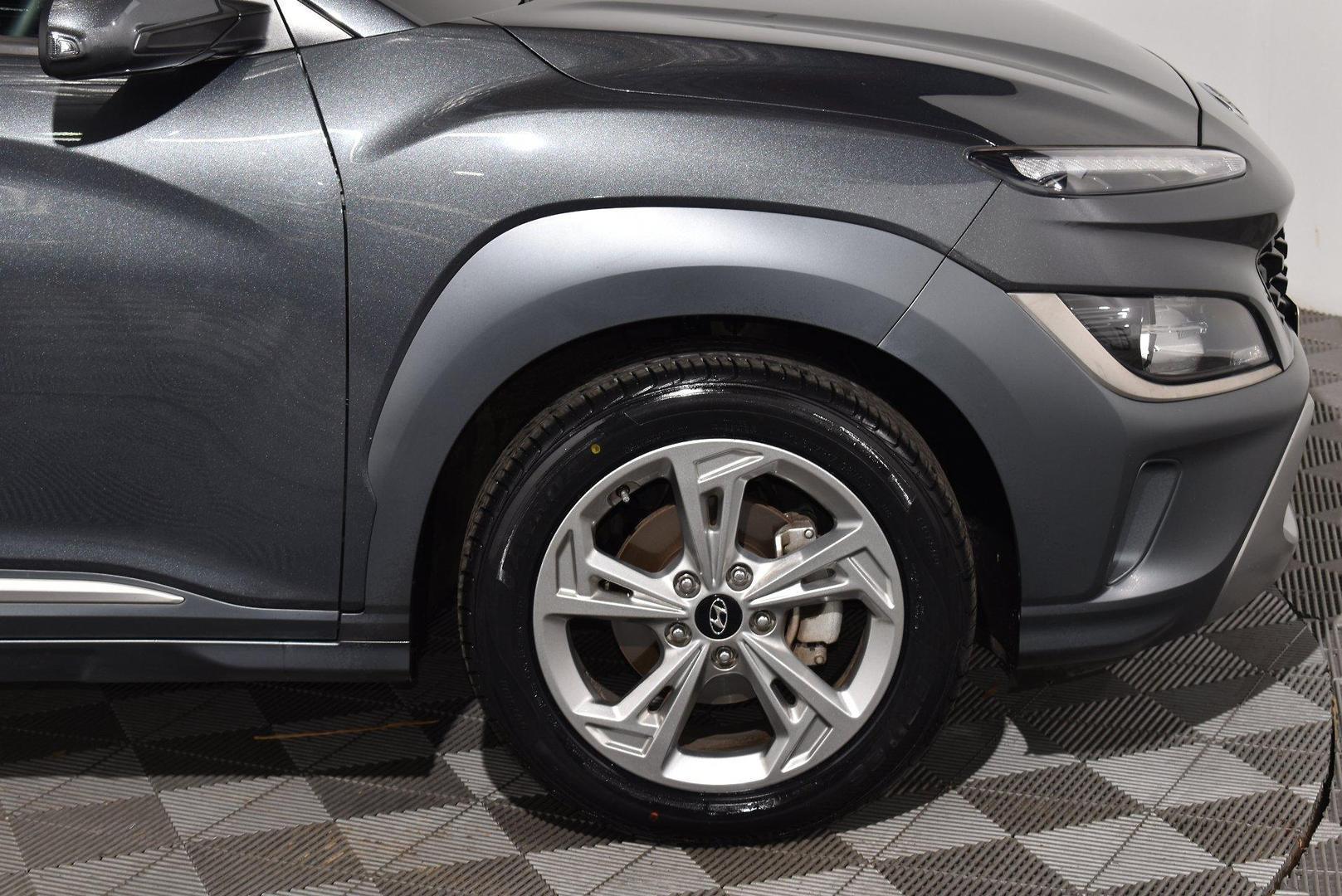 2022 Hyundai Kona Elite — photo 17