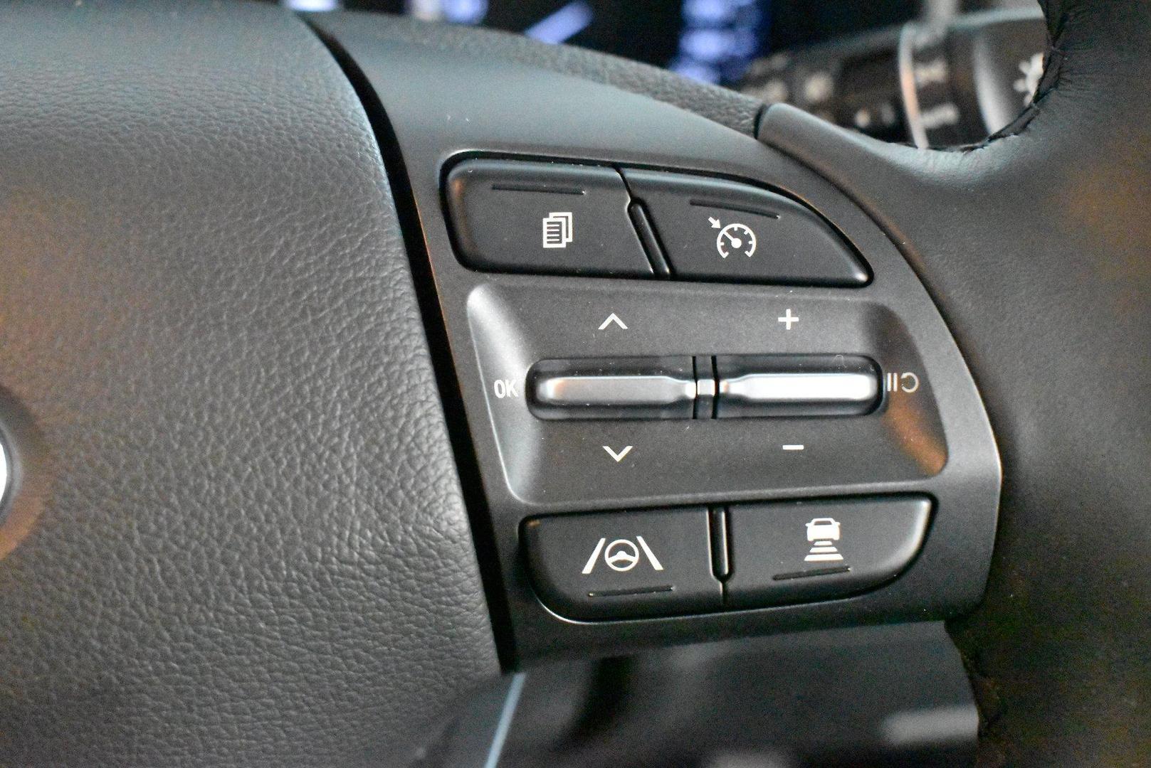 2022 Hyundai Kona Elite — photo 20
