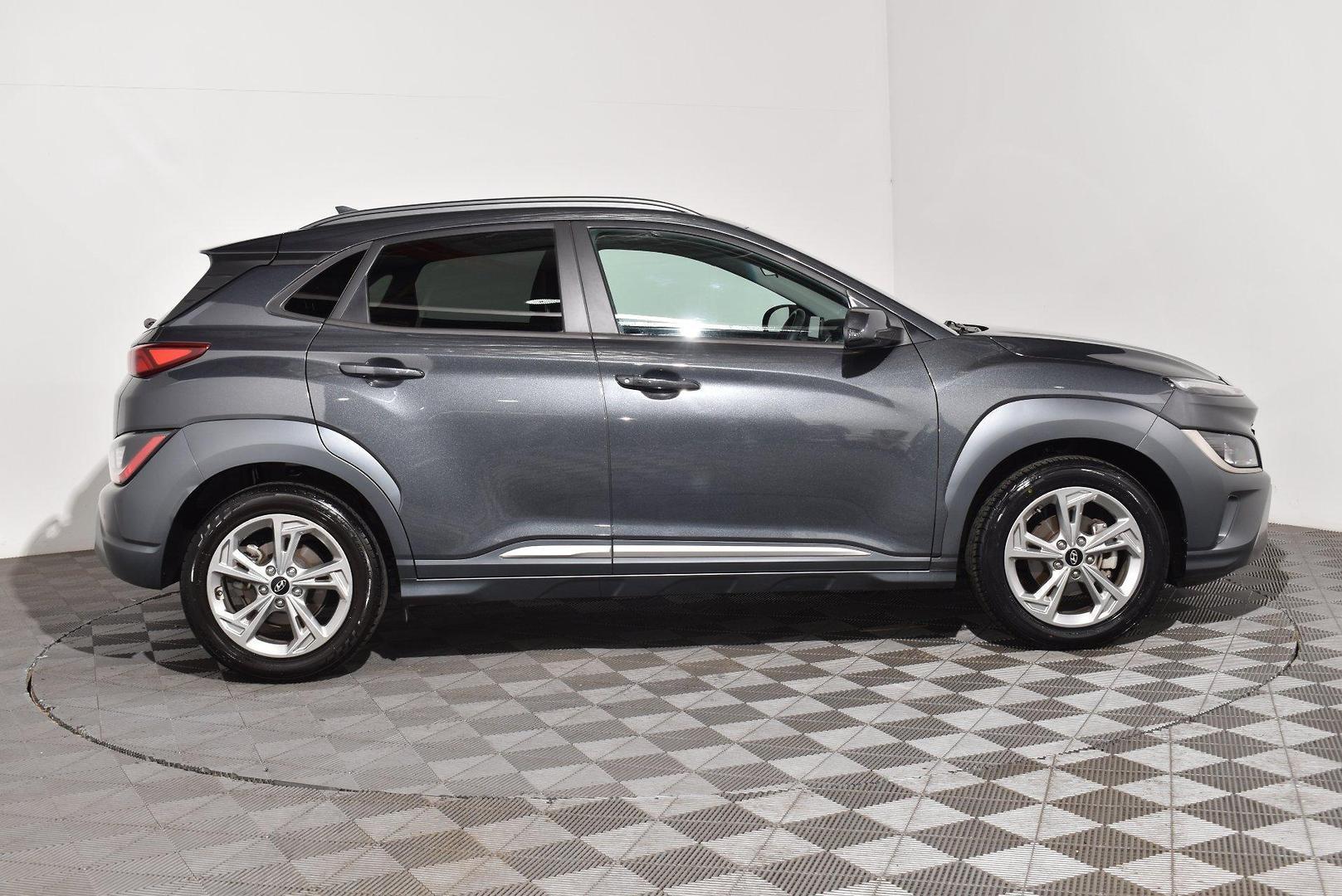 2022 Hyundai Kona Elite — photo 9