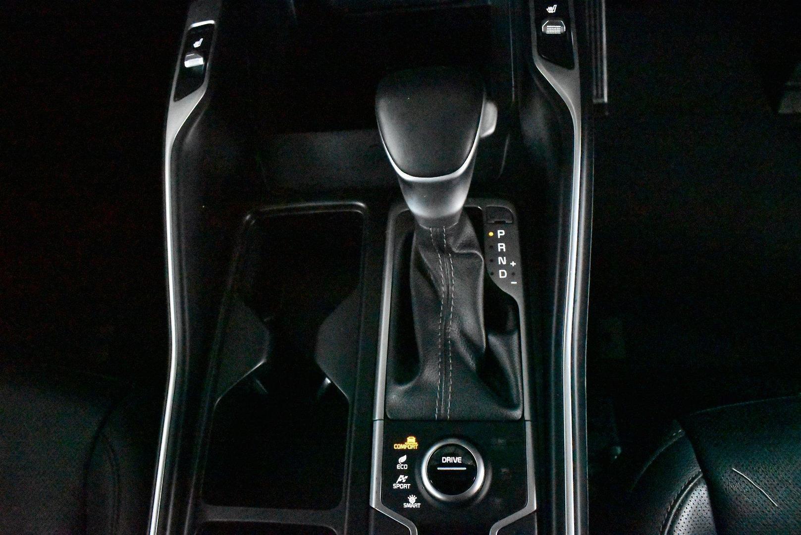 2022 Kia Sorento Sport — photo 19