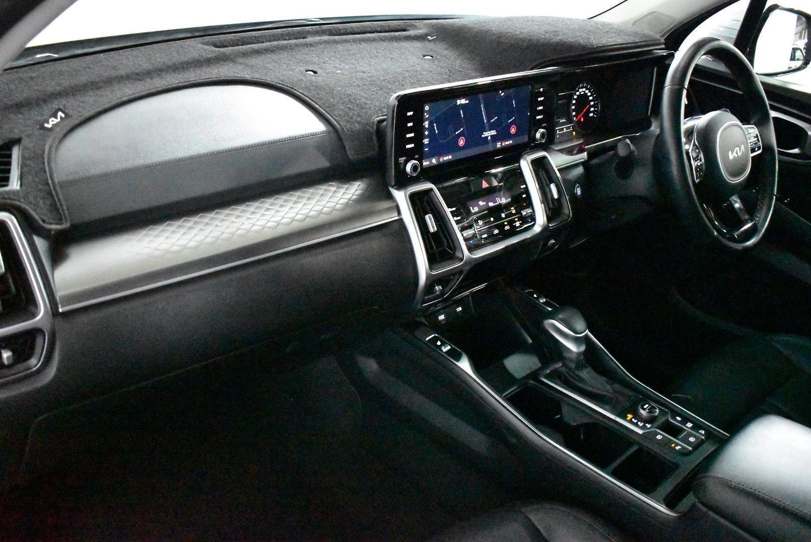 2022 Kia Sorento Sport — photo 6