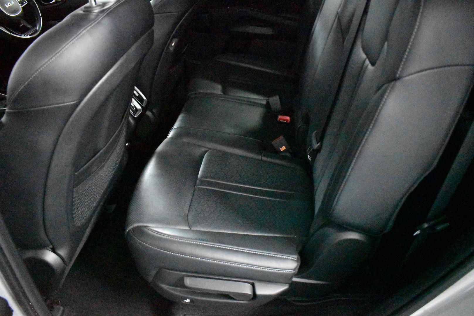 2022 Kia Sorento Sport — photo 8