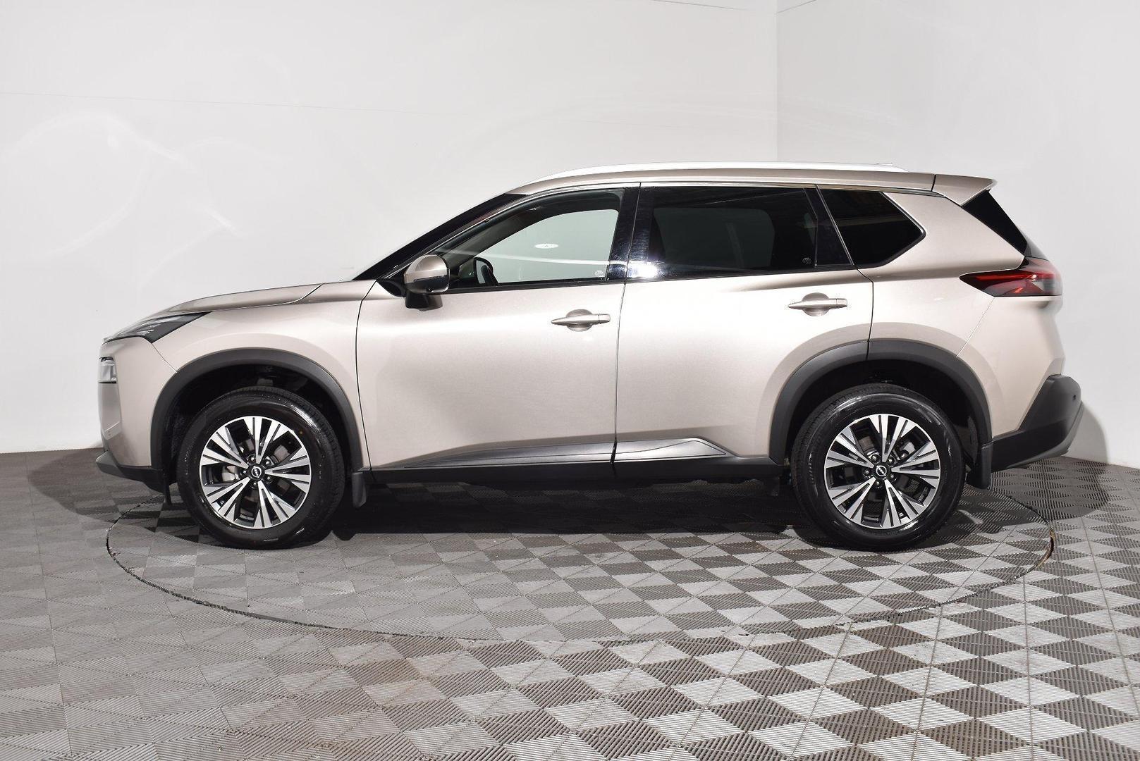 2022 Nissan X-TRAIL STL — photo 10