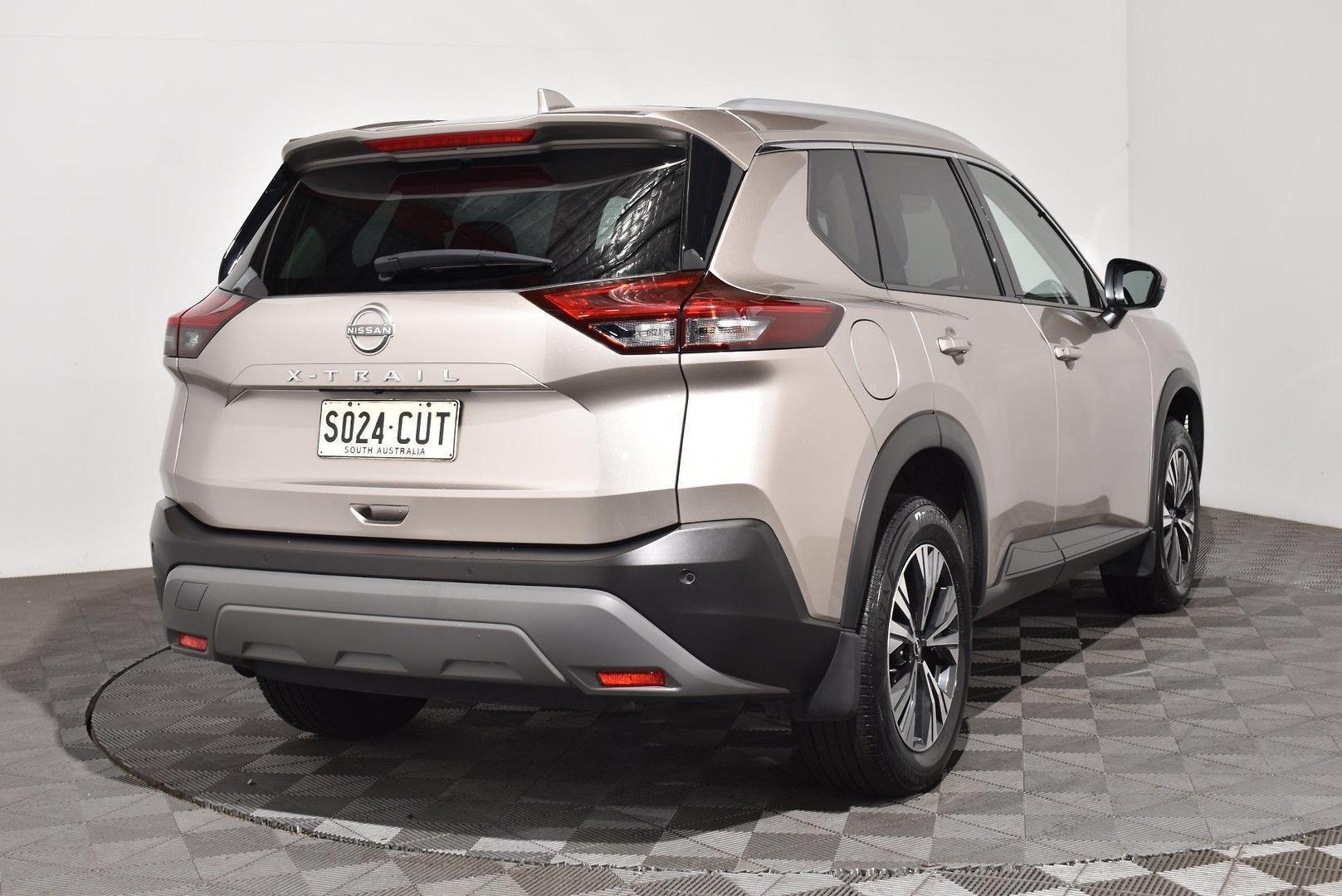 2022 Nissan X-TRAIL STL — photo 13