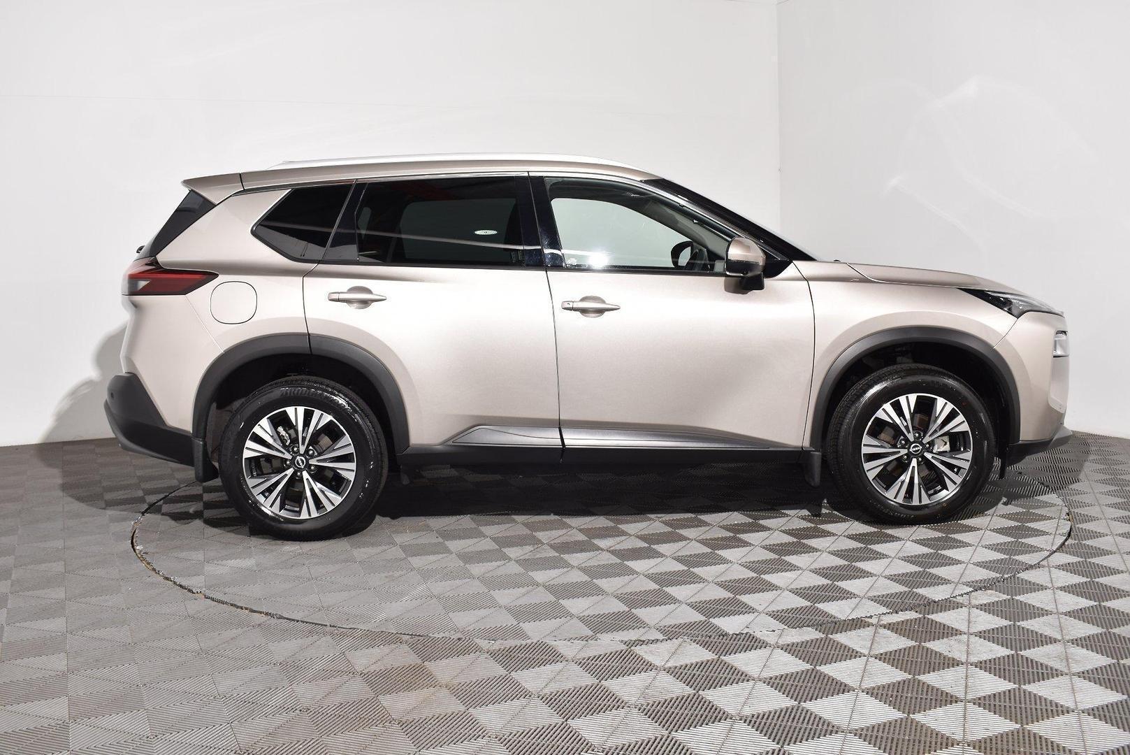 2022 Nissan X-TRAIL STL — photo 9