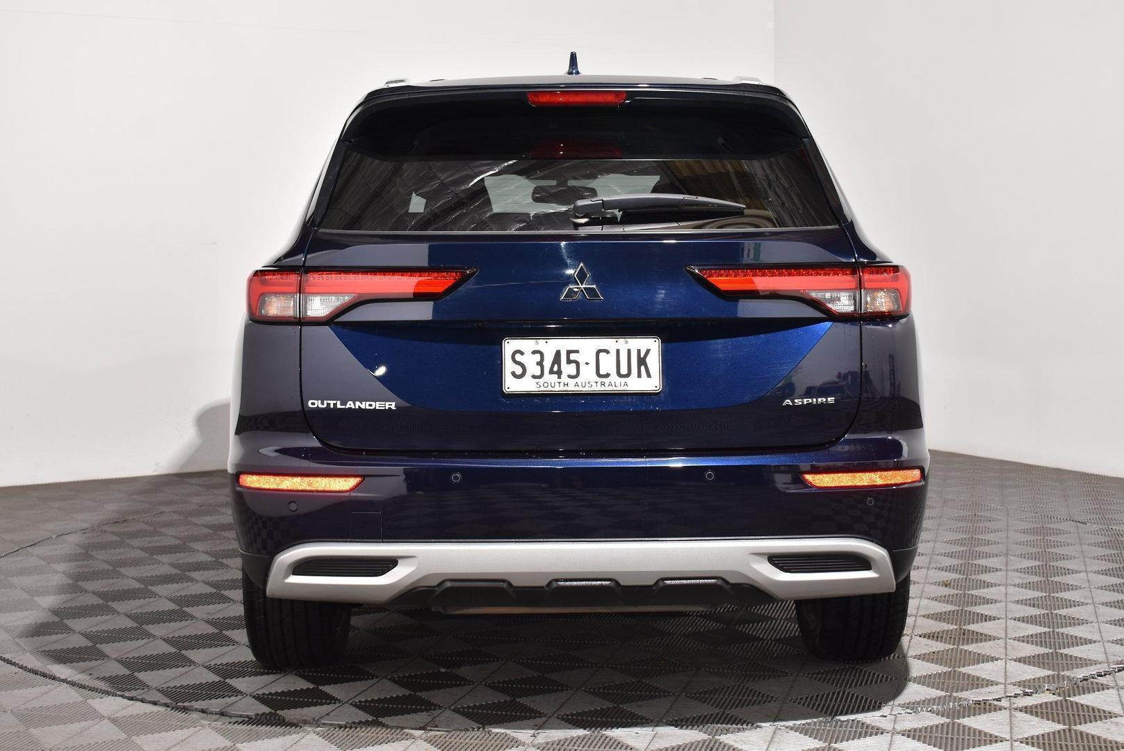 2022 Mitsubishi Outlander Aspire — photo 4