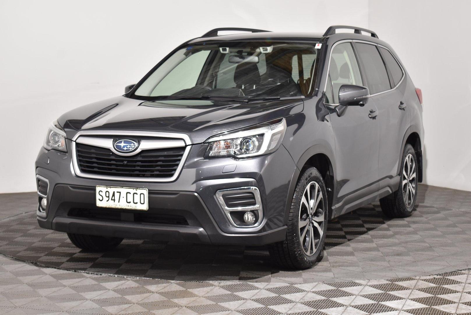 2019 Subaru Forester 25i Premium — photo 13