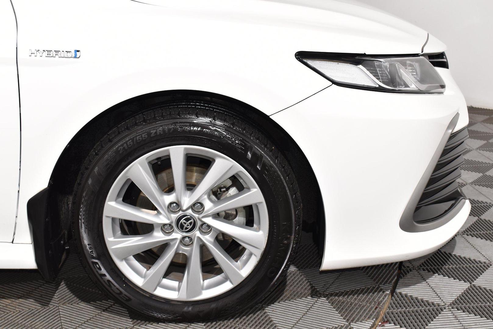 2021 Toyota Camry Ascent — photo 18