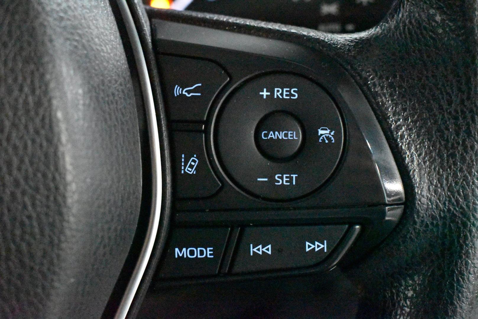 2021 Toyota Camry Ascent — photo 22