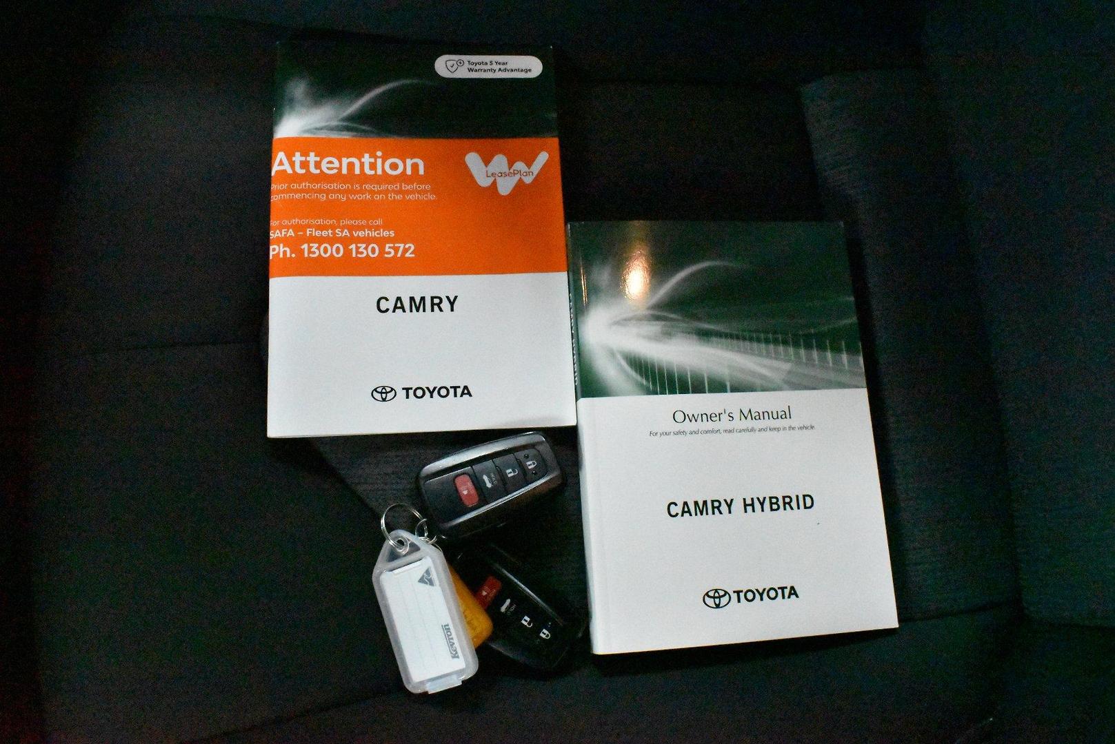 2021 Toyota Camry Ascent — photo 25