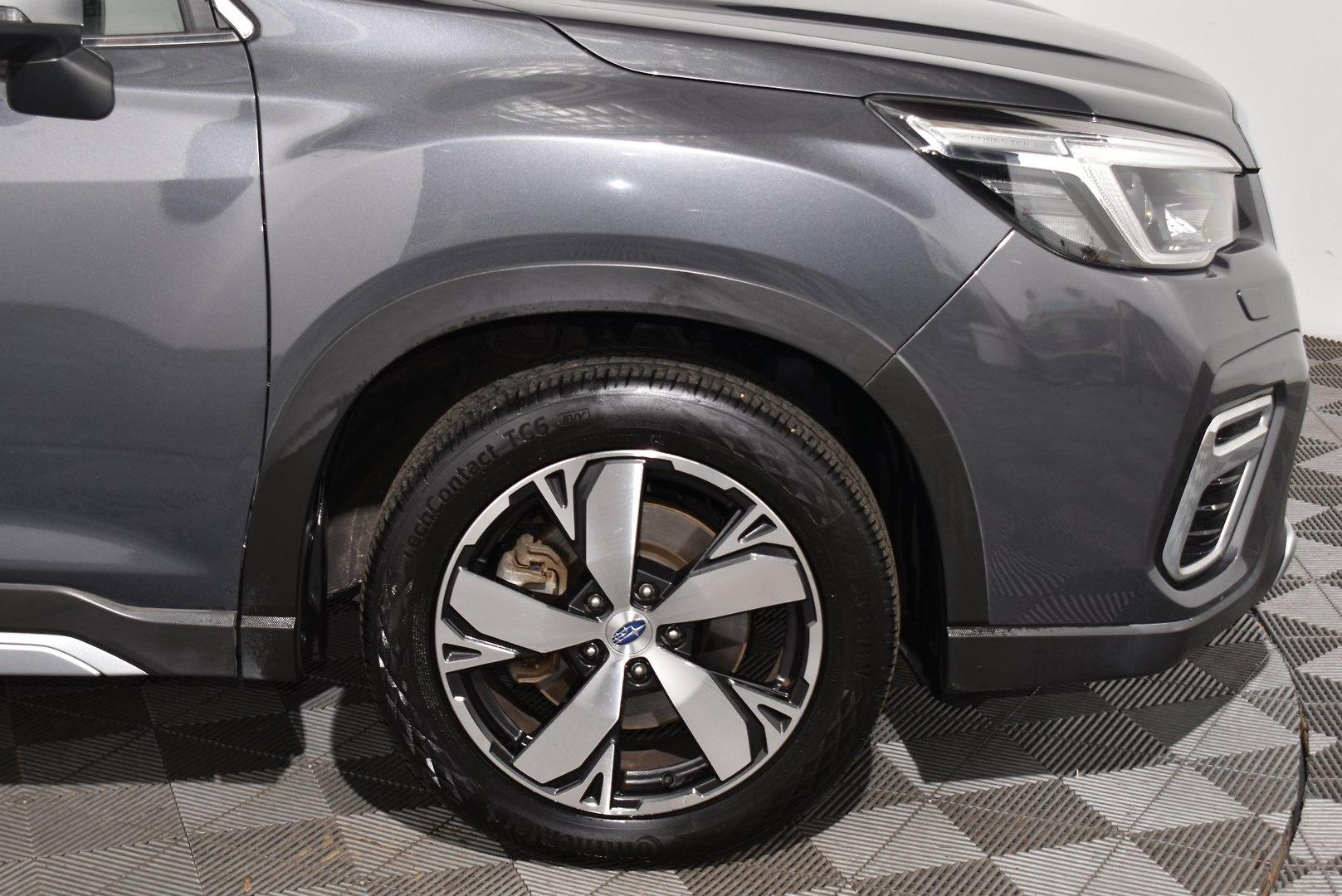 2020 Subaru Forester 25iS — photo 18
