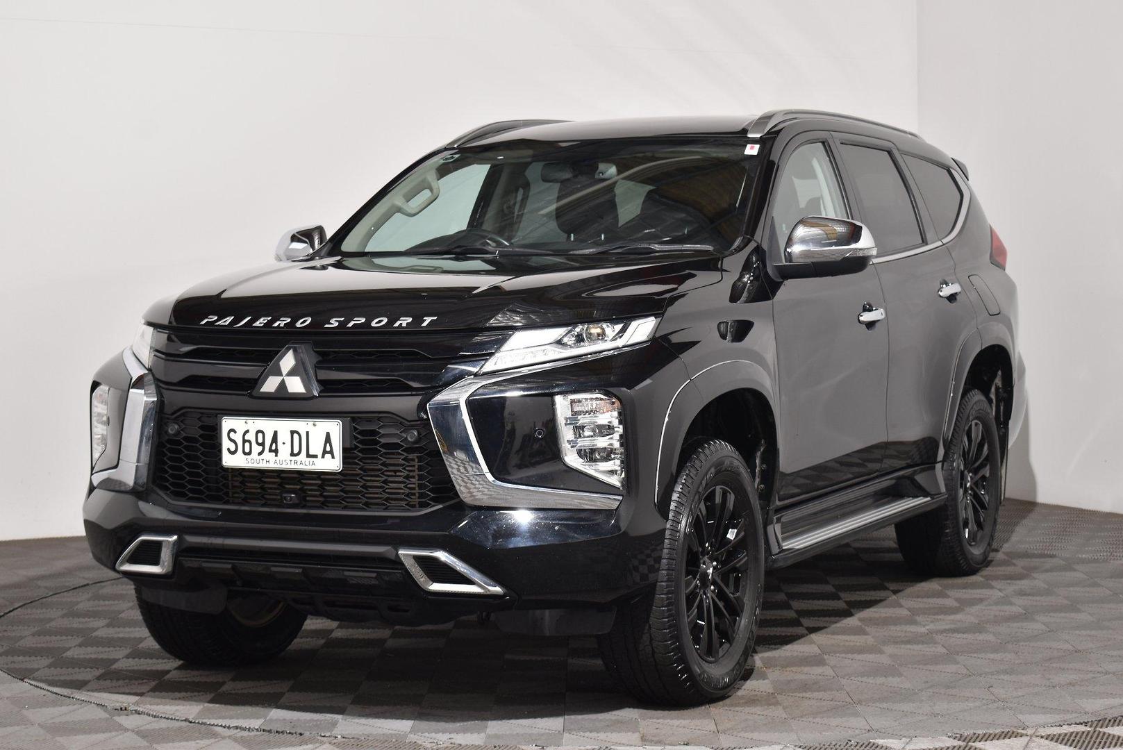 2020 Mitsubishi Pajero Sport Exceed — photo 13