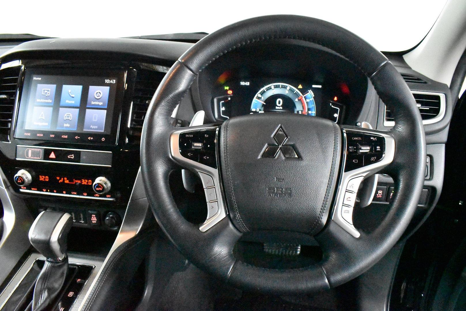 2020 Mitsubishi Pajero Sport Exceed — photo 5