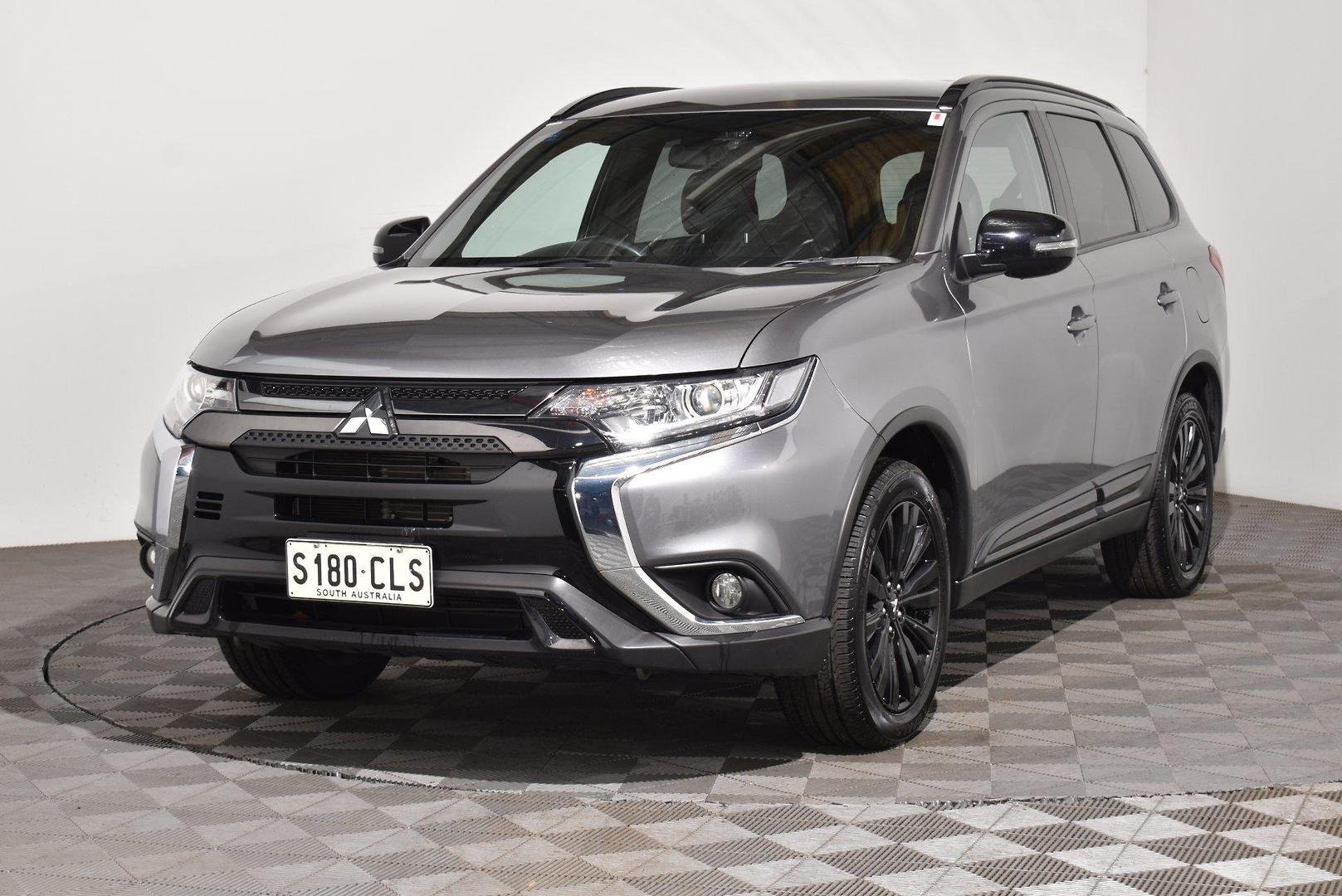 2021 Mitsubishi Outlander Black Edition — photo 13
