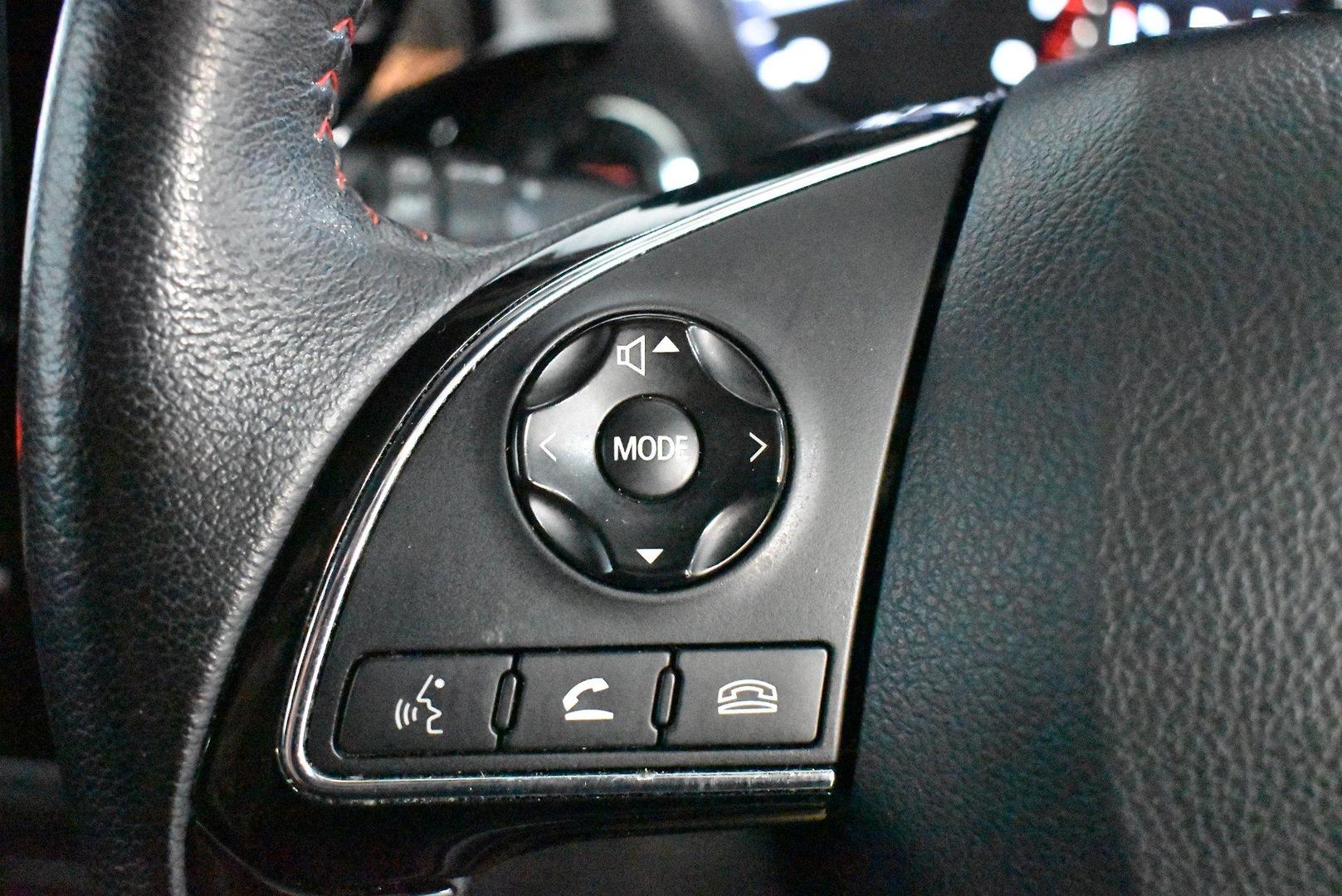 2021 Mitsubishi Outlander Black Edition — photo 21