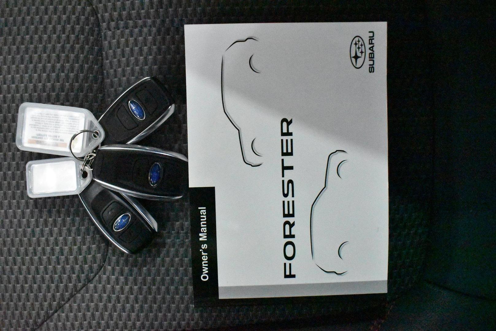 2022 Subaru Forester 25i Sport — photo 26