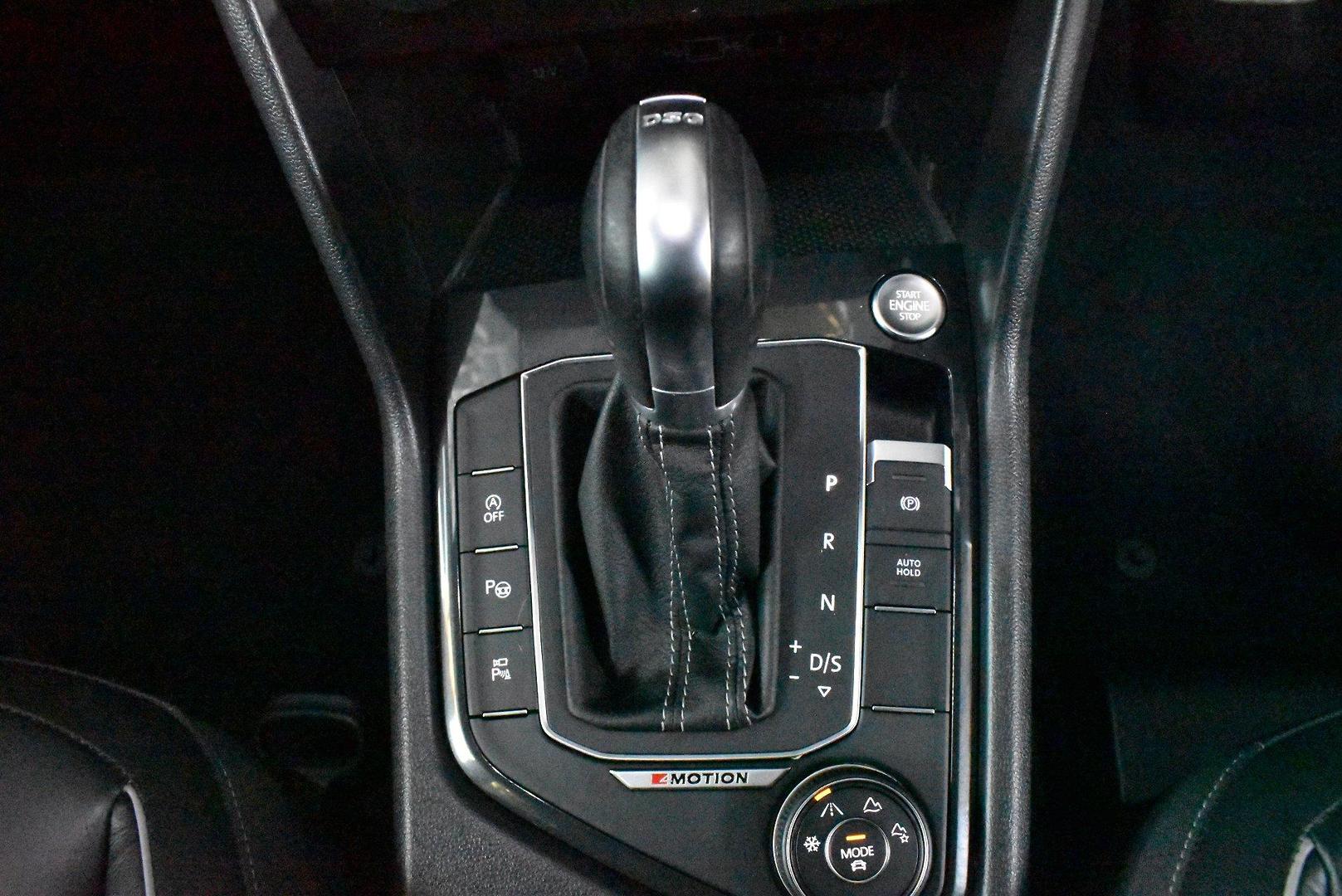 2017 Volkswagen Tiguan 140TDI Highline — photo 20 of 28