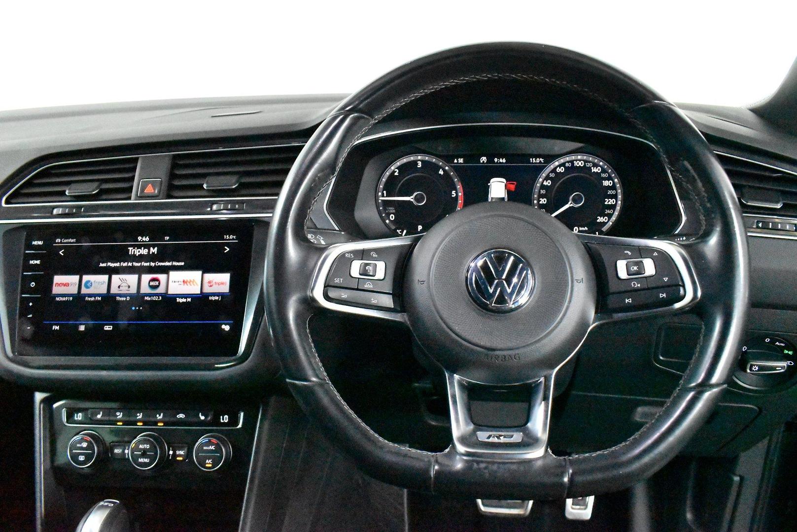 2017 Volkswagen Tiguan 140TDI Highline — photo 5 of 28