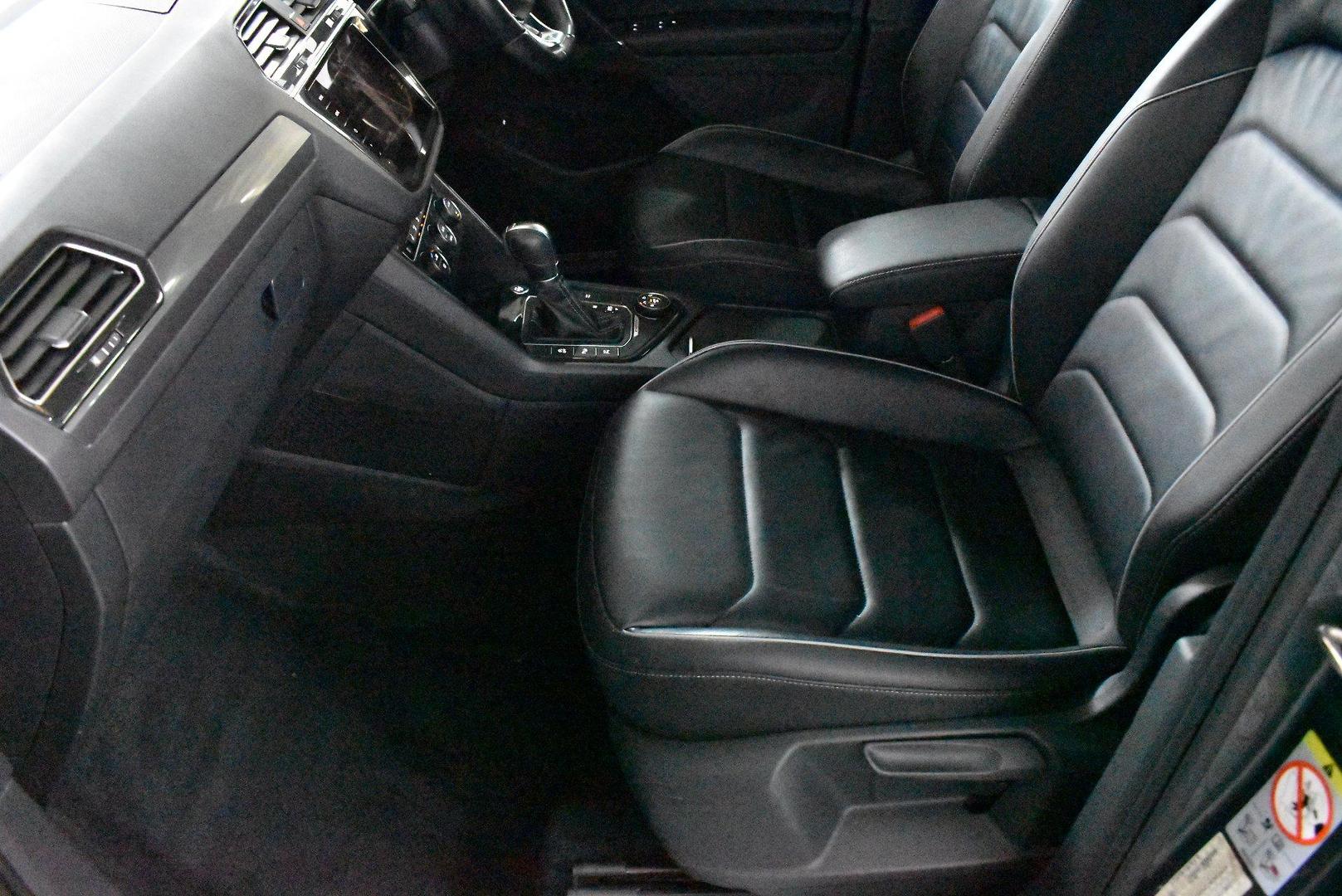 2017 Volkswagen Tiguan 140TDI Highline — photo 7 of 28