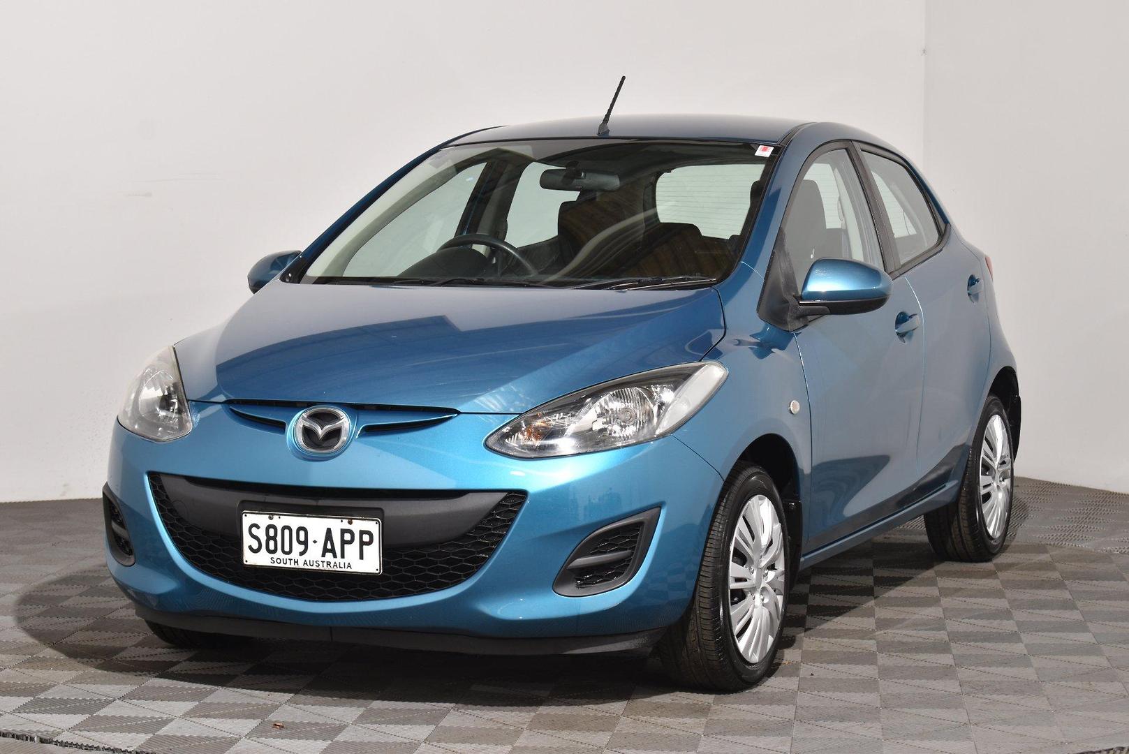 2012 Mazda 2 Neo — photo 13 of 25