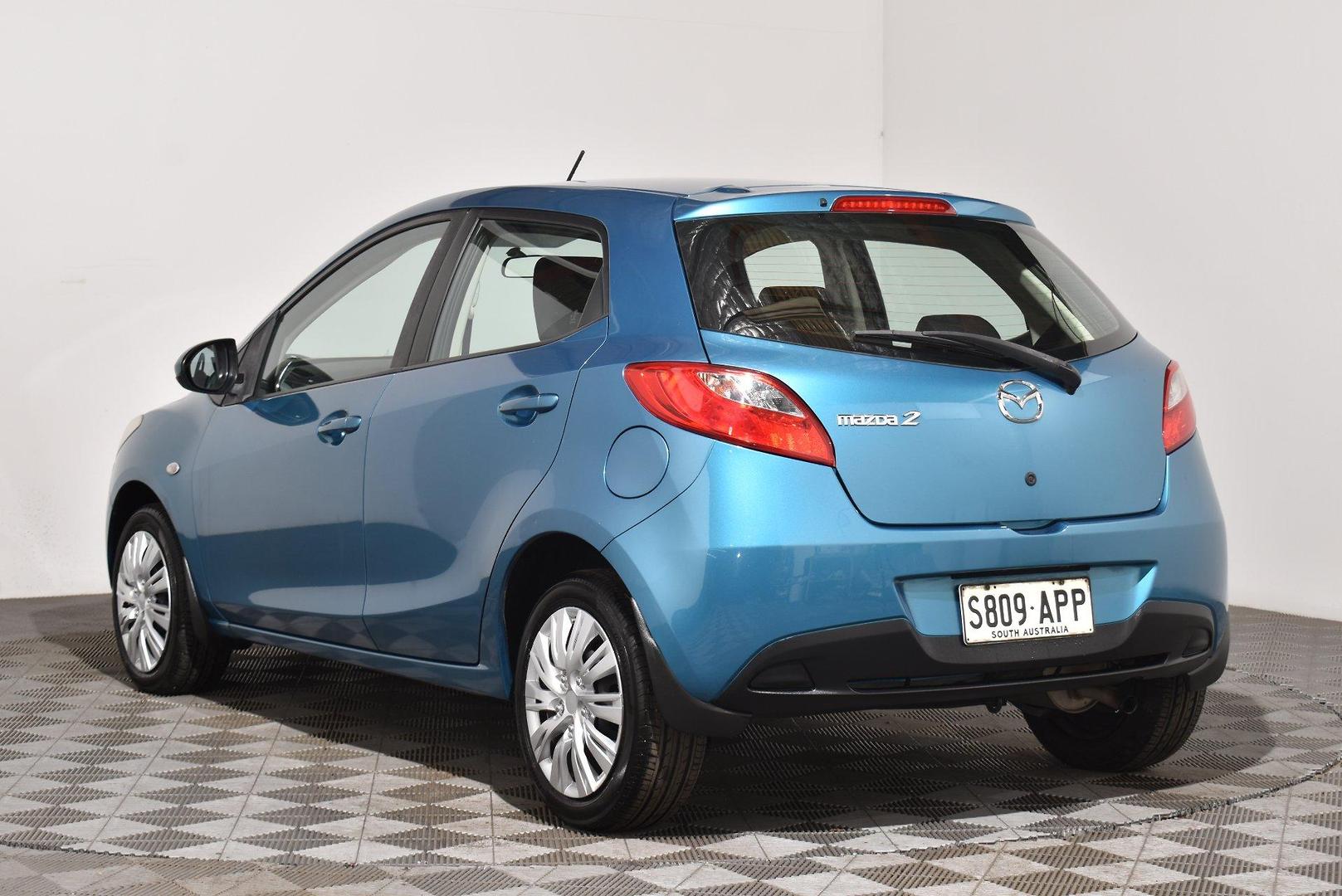 2012 Mazda 2 Neo — photo 2 of 25