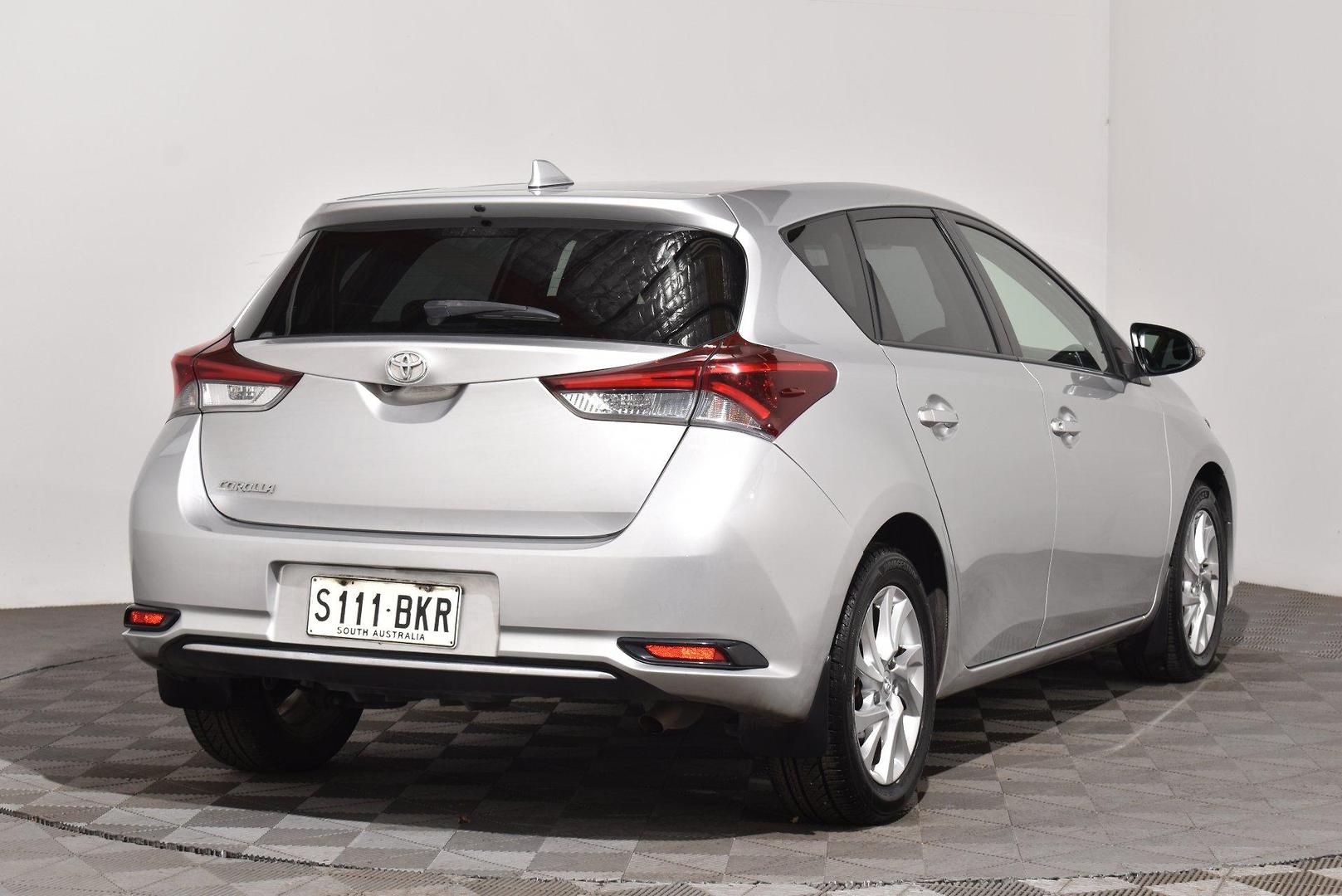 2015 Toyota Corolla Ascent — photo 14