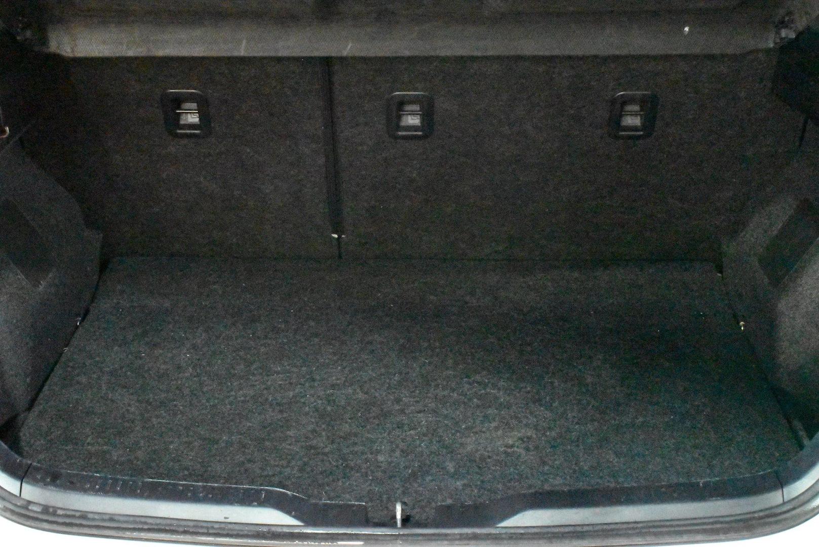 2015 Toyota Corolla Ascent — photo 16