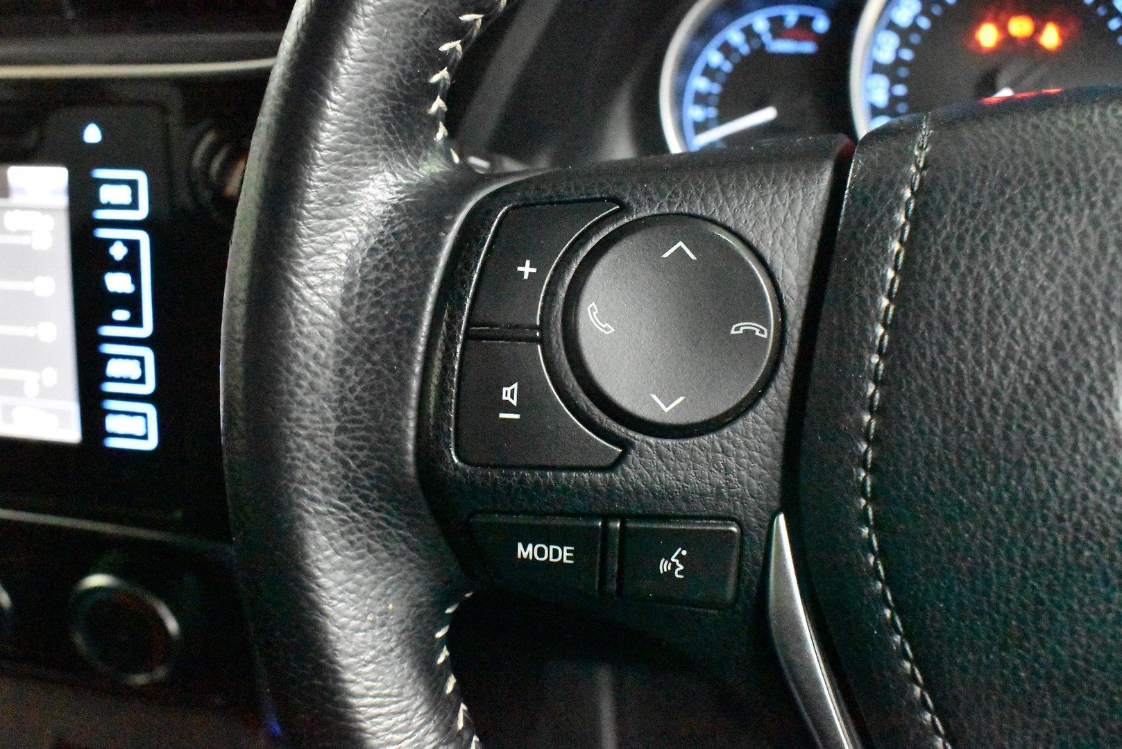 2015 Toyota Corolla Ascent — photo 21