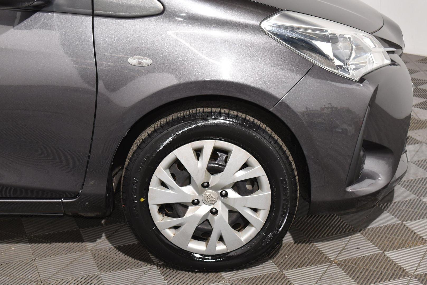 2019 Toyota Yaris Ascent — photo 18 of 26