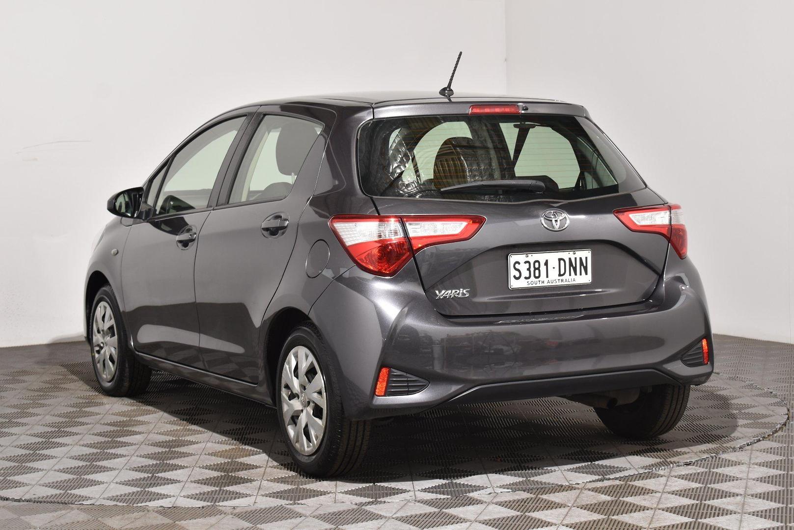 2019 Toyota Yaris Ascent — photo 2 of 26