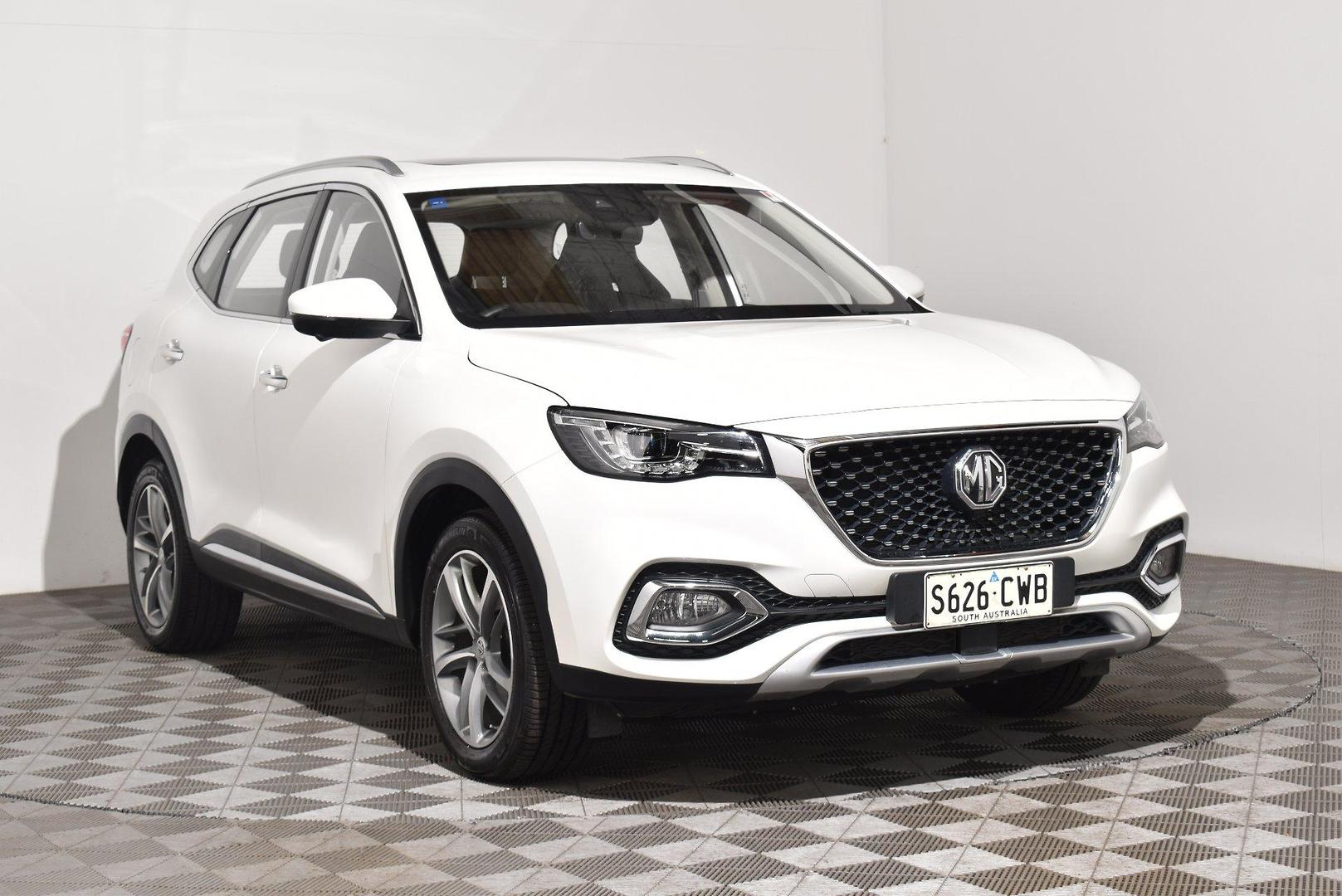 2022 MG HS Plus EV Essence — photo 1