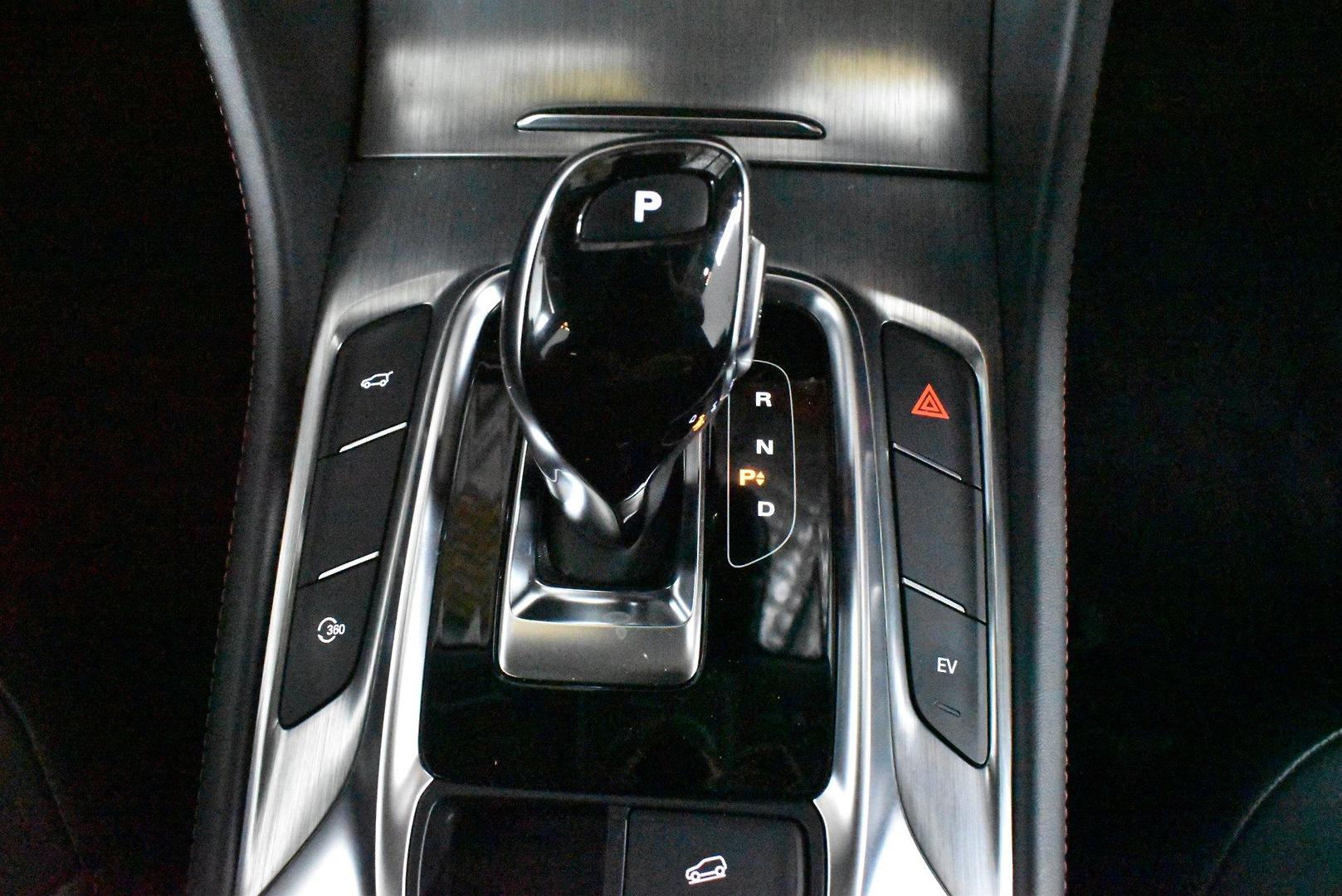 2022 MG HS Plus EV Essence — photo 20