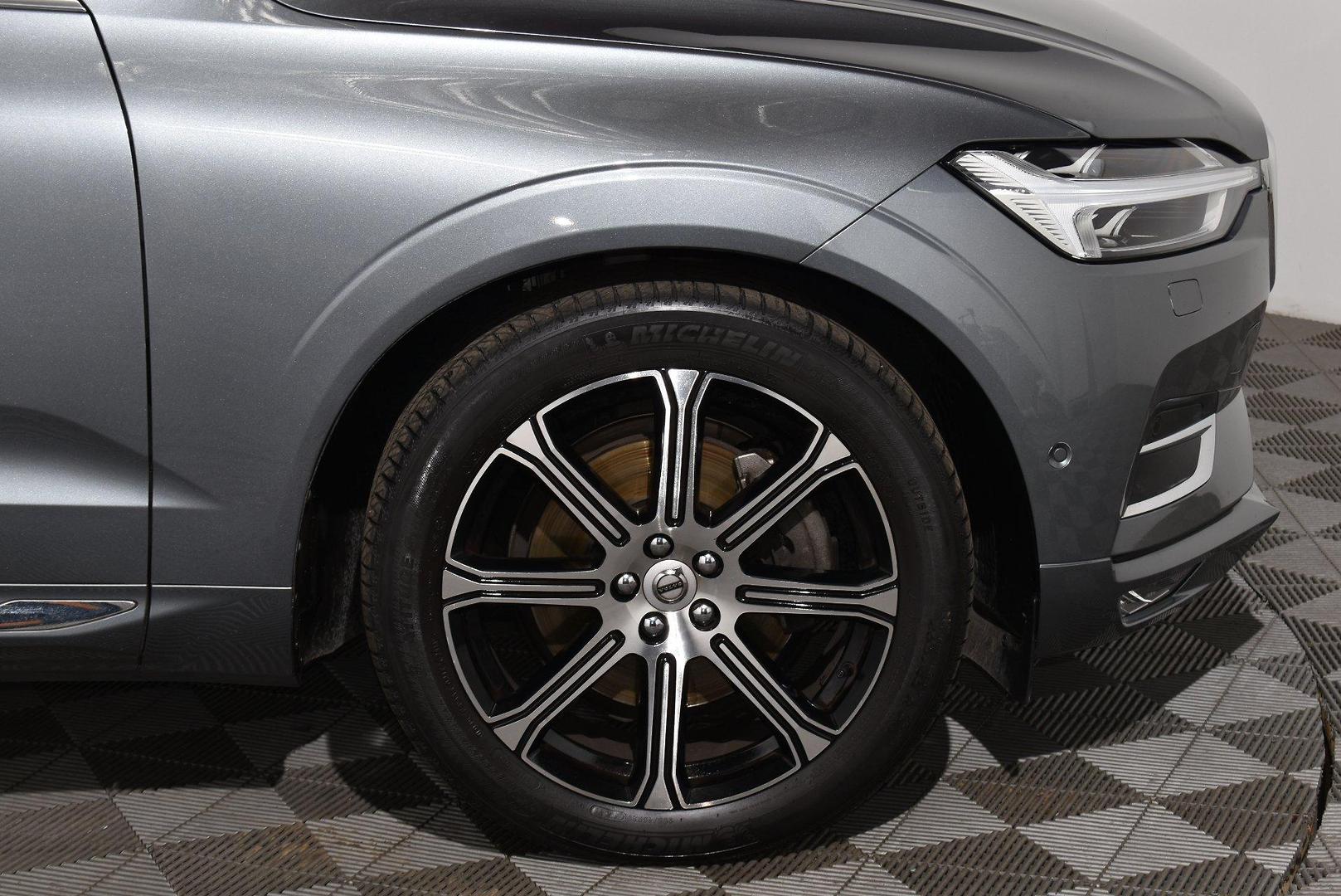 2018 Volvo XC60 D4 Inscription — photo 18