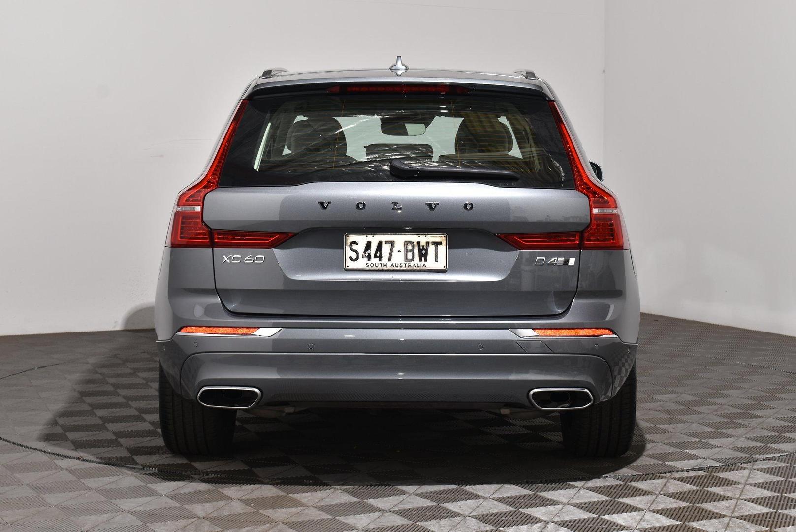 2018 Volvo XC60 D4 Inscription — photo 4