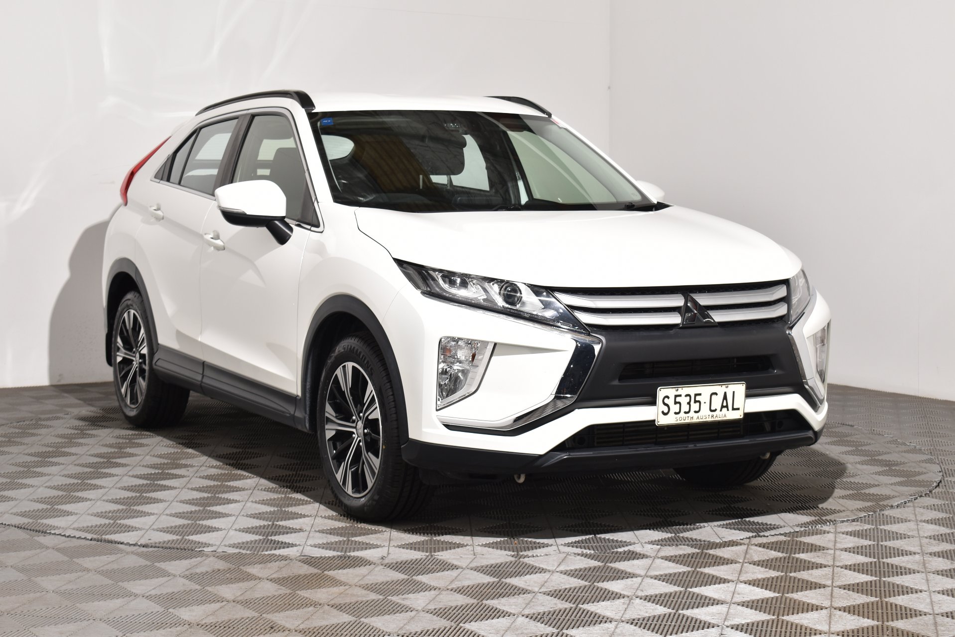 2018 Mitsubishi Eclipse Cross ES — photo 1