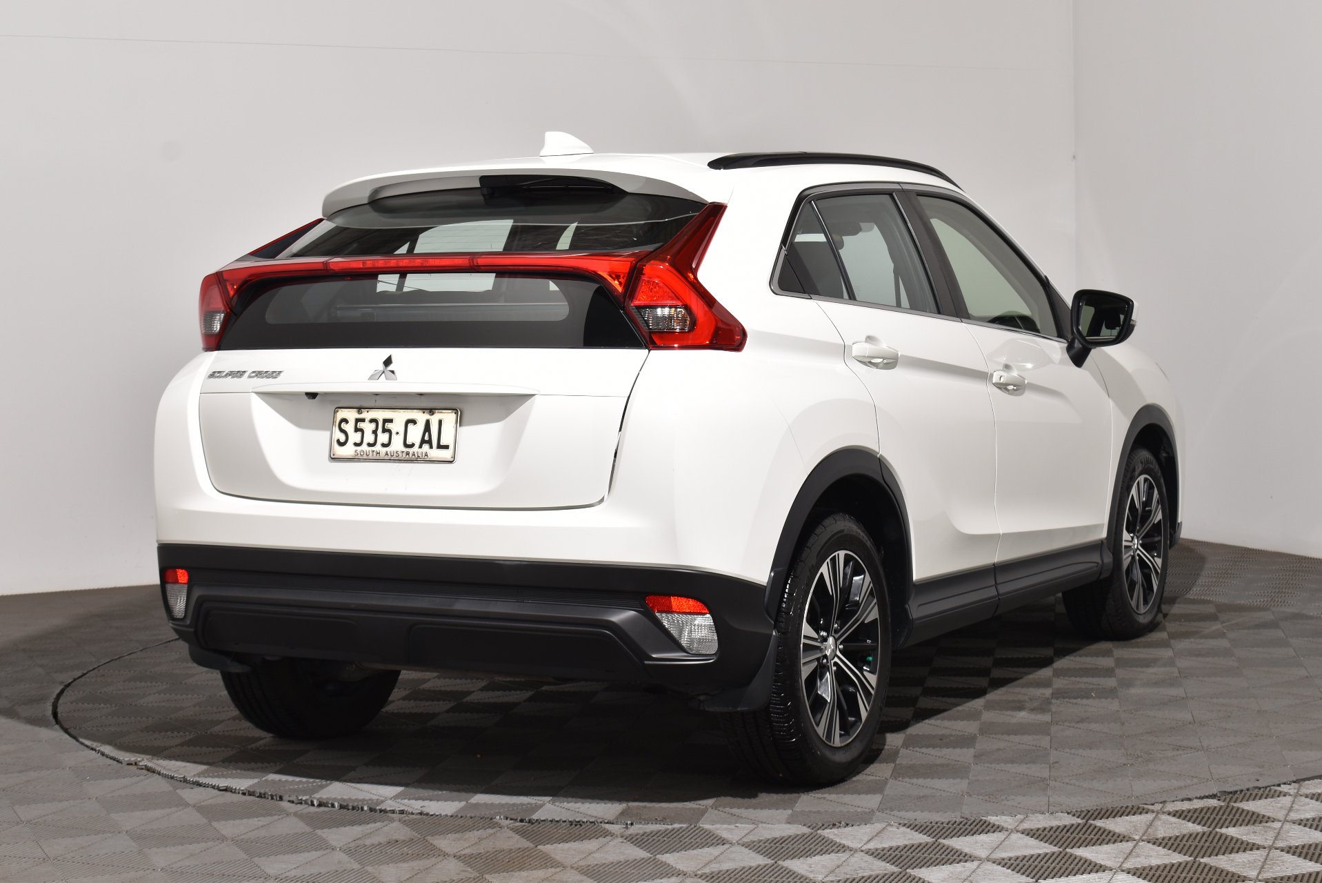 2018 Mitsubishi Eclipse Cross ES — photo 14