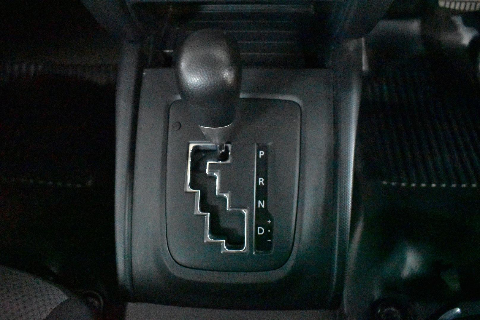2022 Mitsubishi Triton GLX — photo 21 of 27