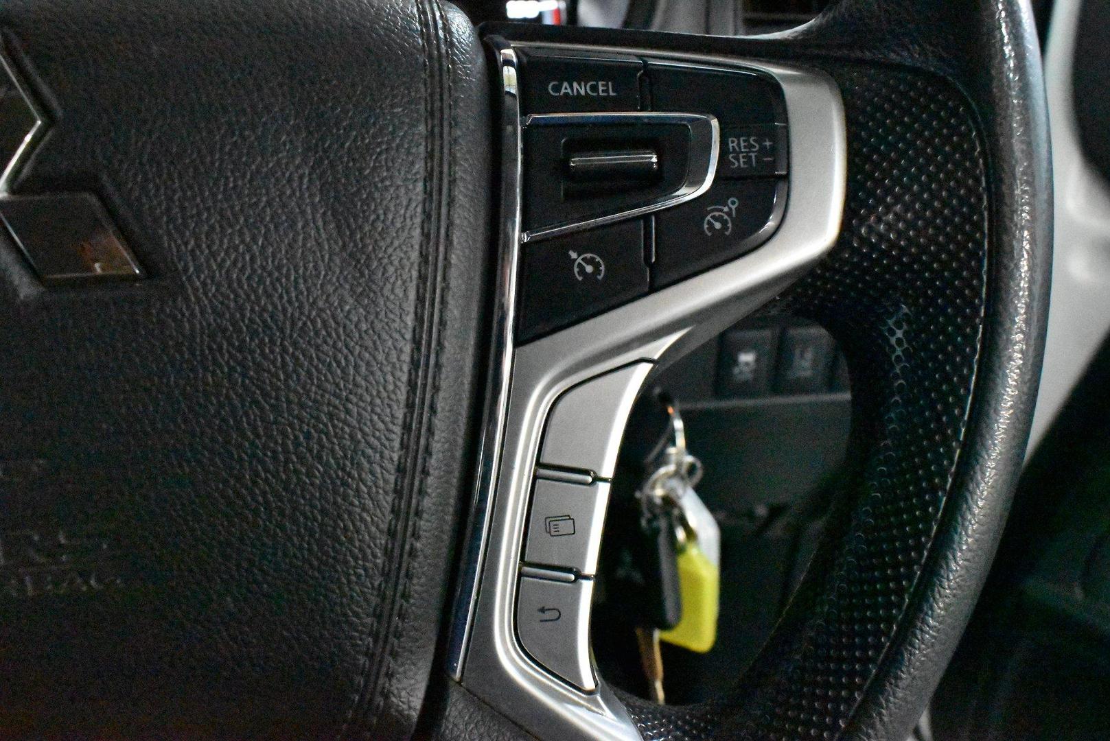 2022 Mitsubishi Triton GLX — photo 23 of 27