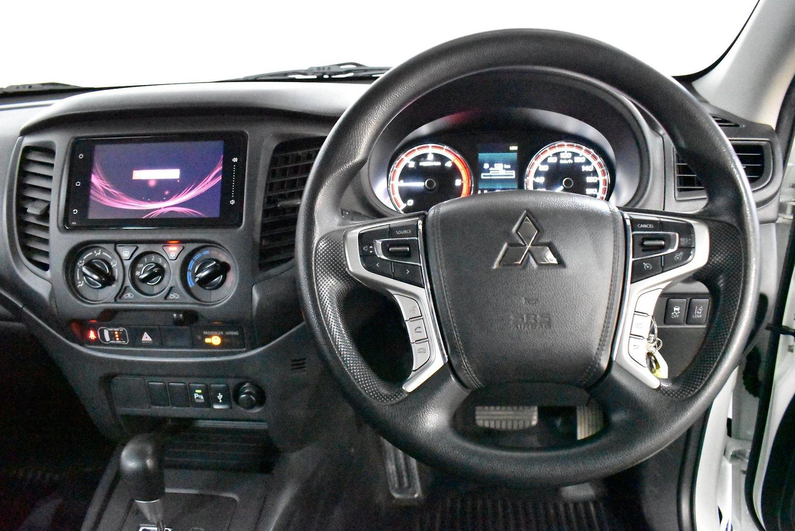 2022 Mitsubishi Triton GLX — photo 5 of 27