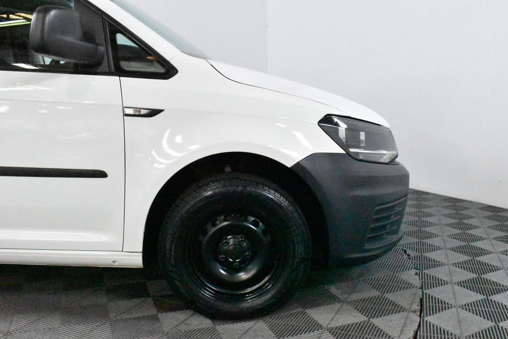 2018 Volkswagen Caddy TDI250 — photo 16