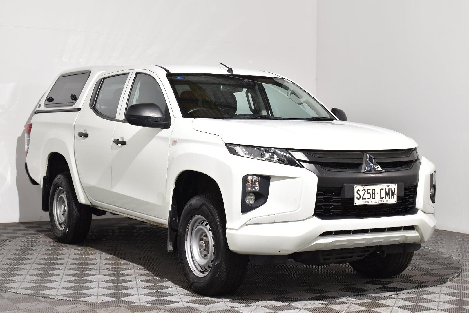 2021 Mitsubishi Triton GLX — photo 1