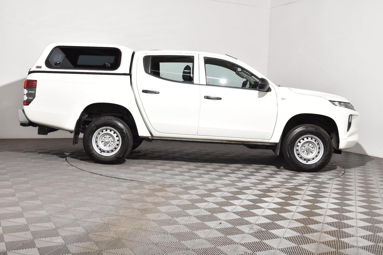 2021 Mitsubishi Triton GLX — photo 10