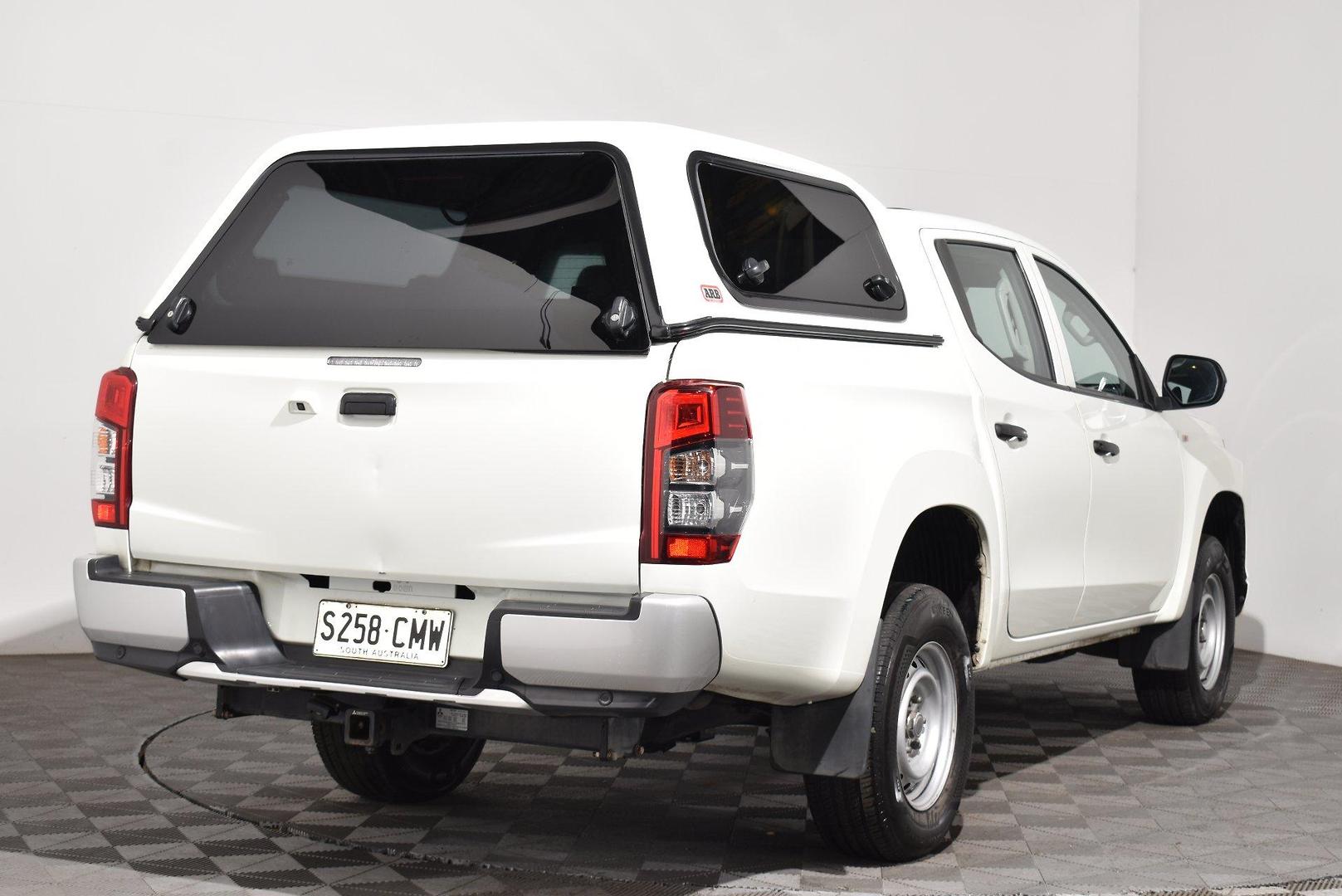 2021 Mitsubishi Triton GLX — photo 14
