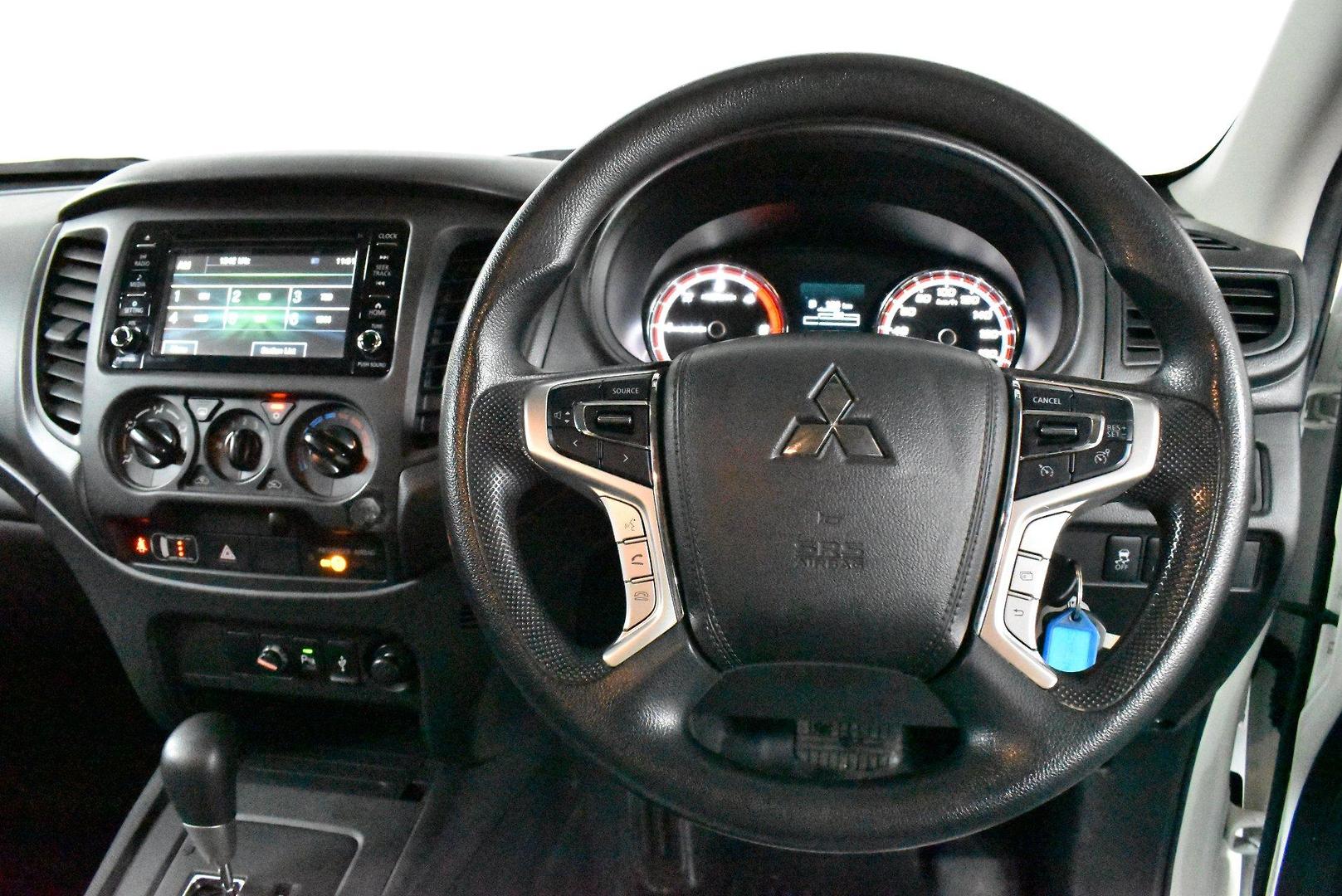 2021 Mitsubishi Triton GLX — photo 5