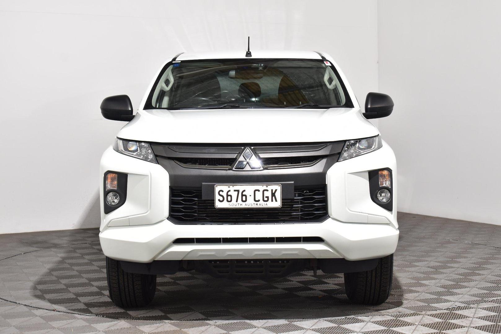 2020 Mitsubishi Triton GLX ADAS — photo 3