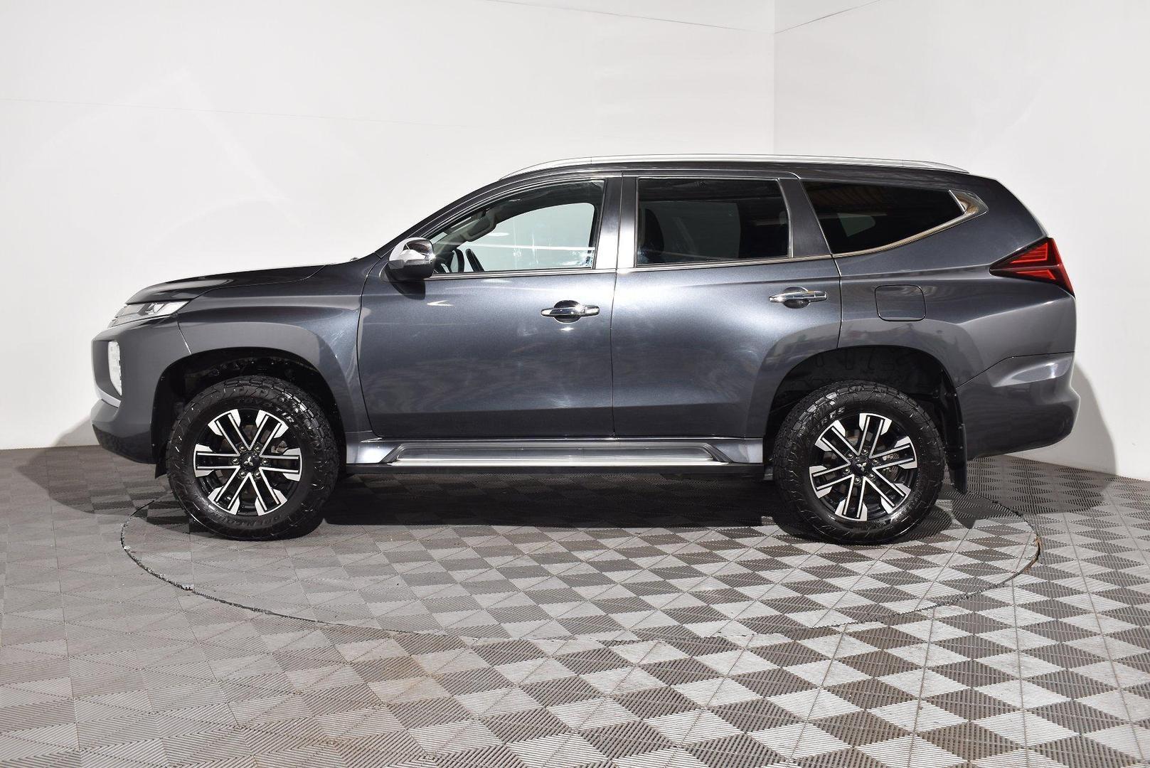 2021 Mitsubishi Pajero Sport GLS — photo 10