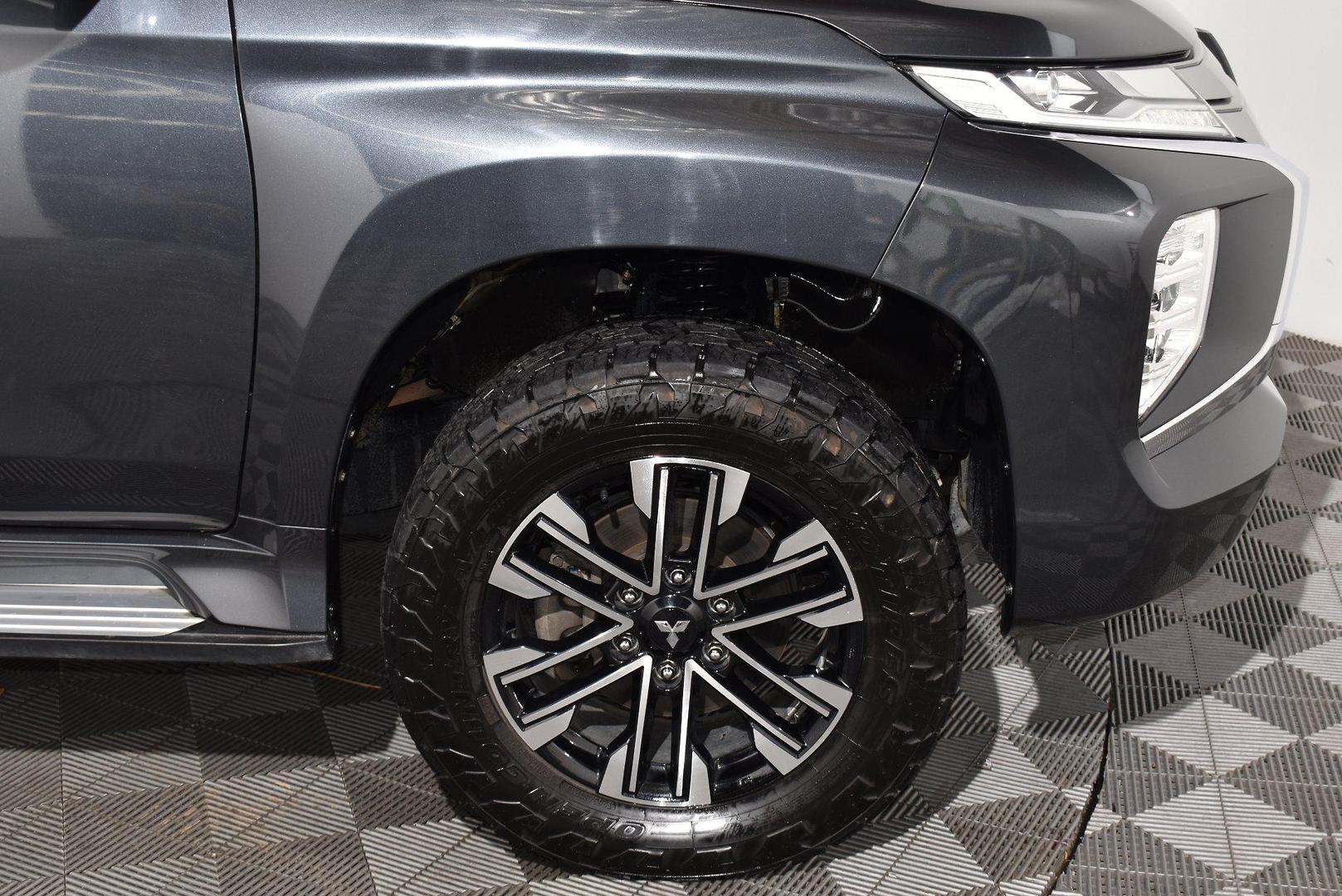 2021 Mitsubishi Pajero Sport GLS — photo 17